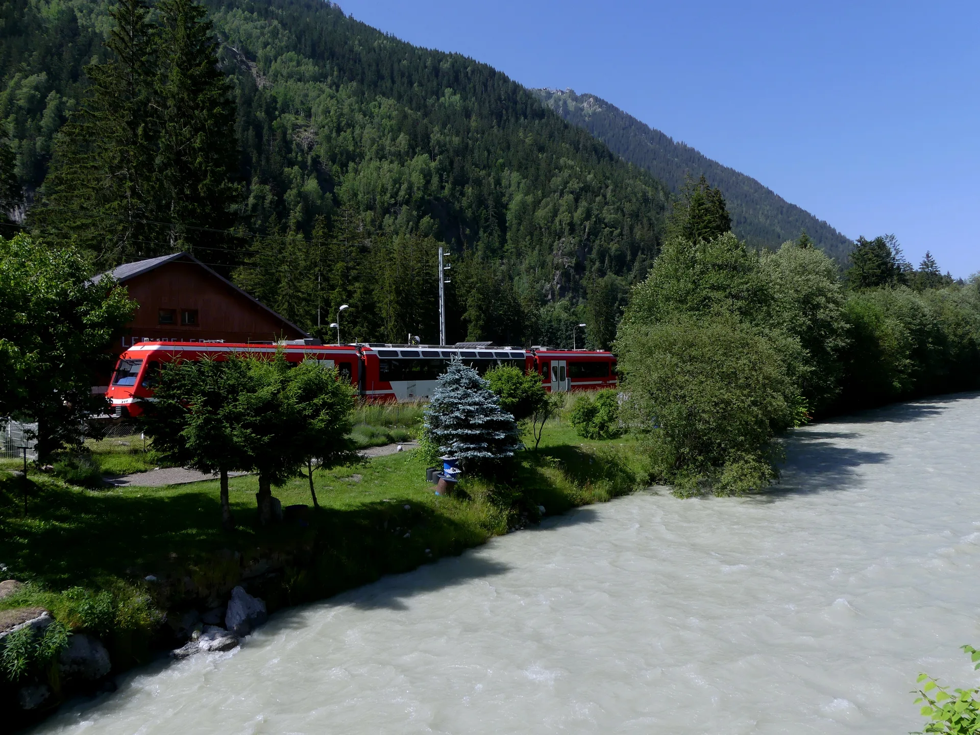 Lac des Gaillands à Chamonix-Mont-Blanc — Sur le lac