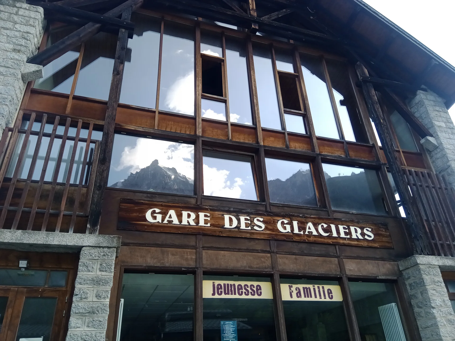 Lac des Gaillands à Chamonix-Mont-Blanc — À 608 m du lac