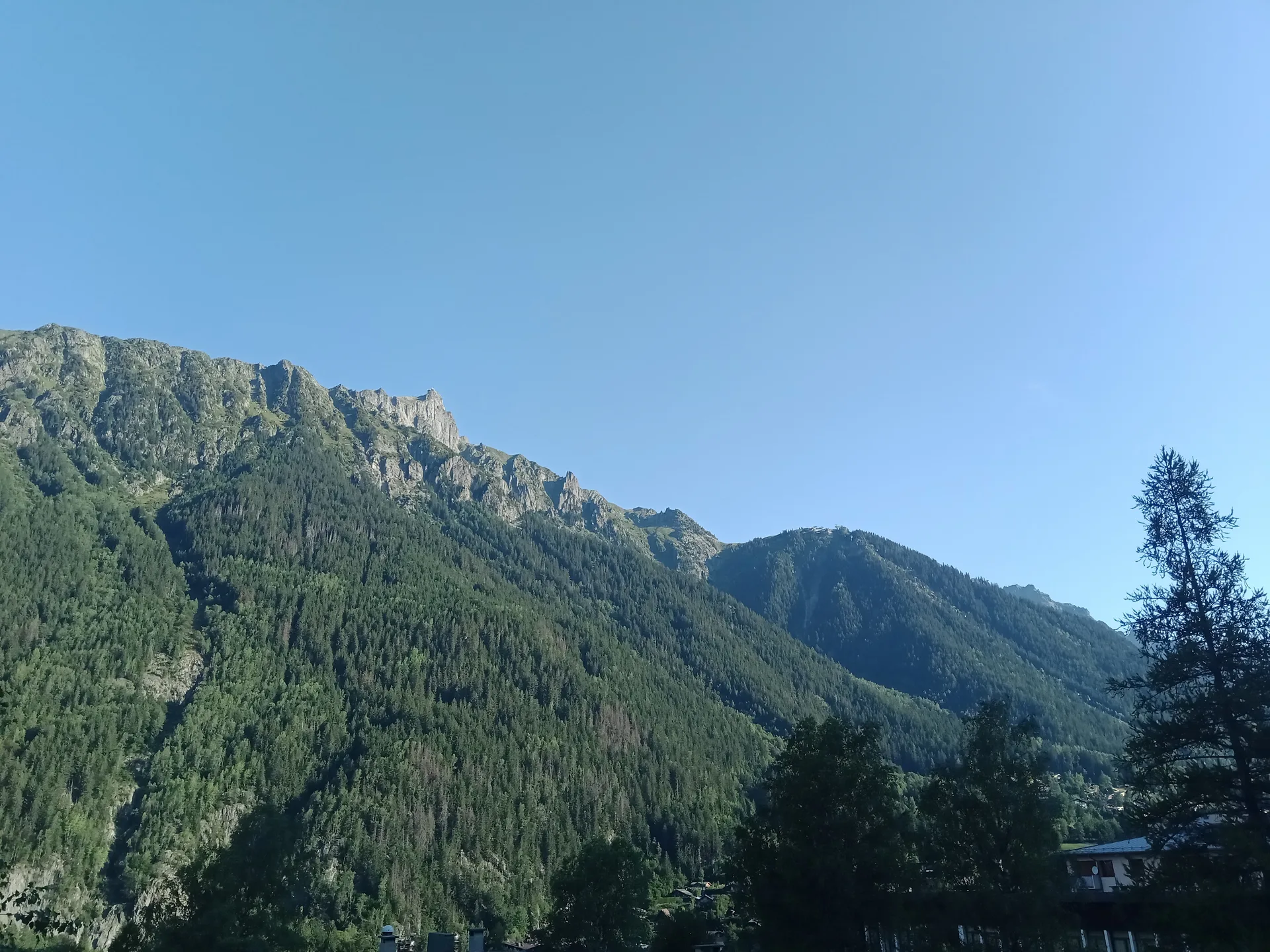 Lac des Gaillands à Chamonix-Mont-Blanc — À 613 m du lac