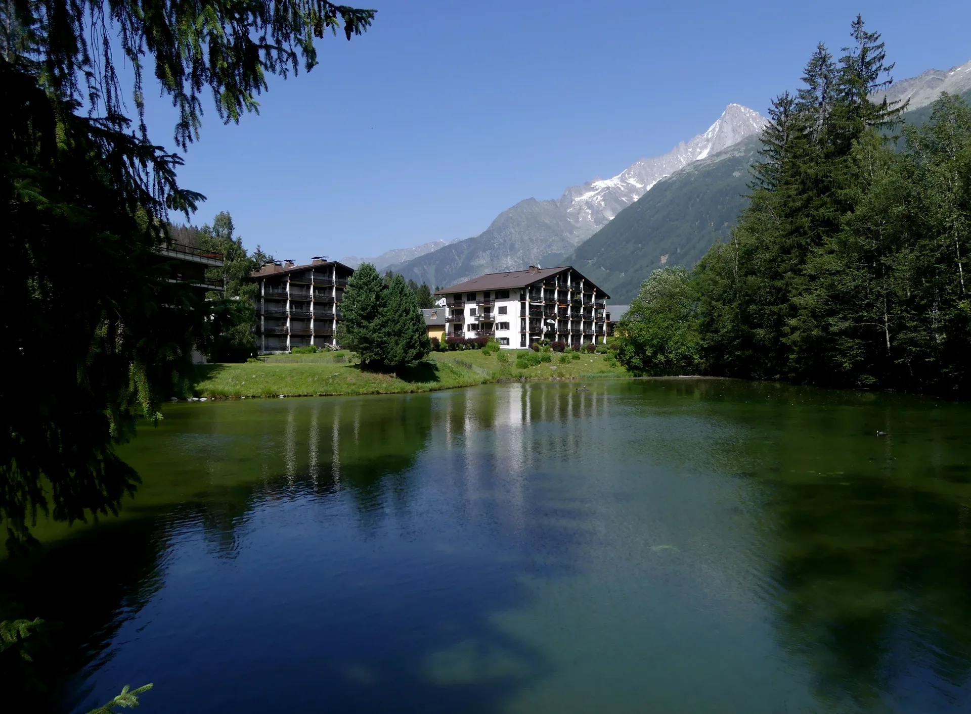 Lac des Gaillands à Chamonix-Mont-Blanc — Sur le lac