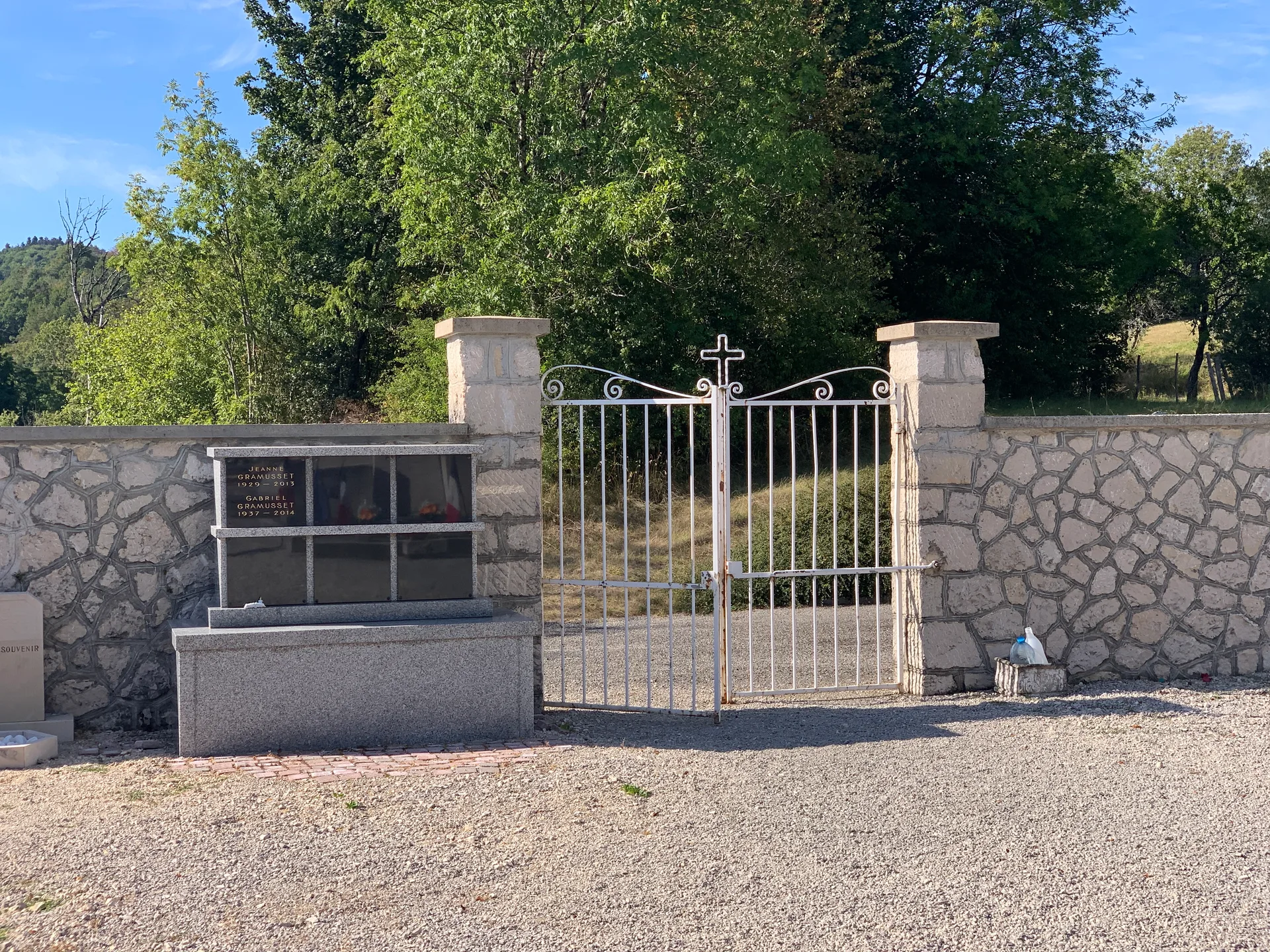 Lac des Hopitaux à La Burbanche — À 2,6 km du lac