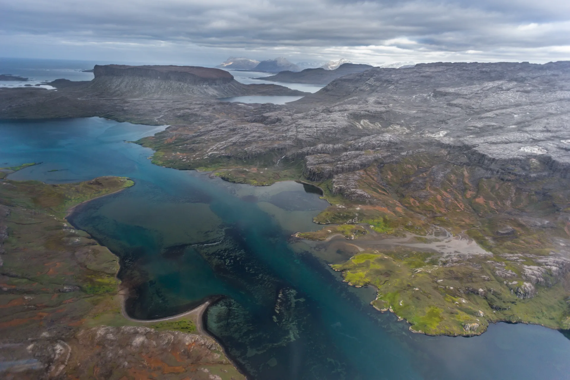 Lac des Megalestris à Archipel des Kerguelen — À 4,9 km du lac