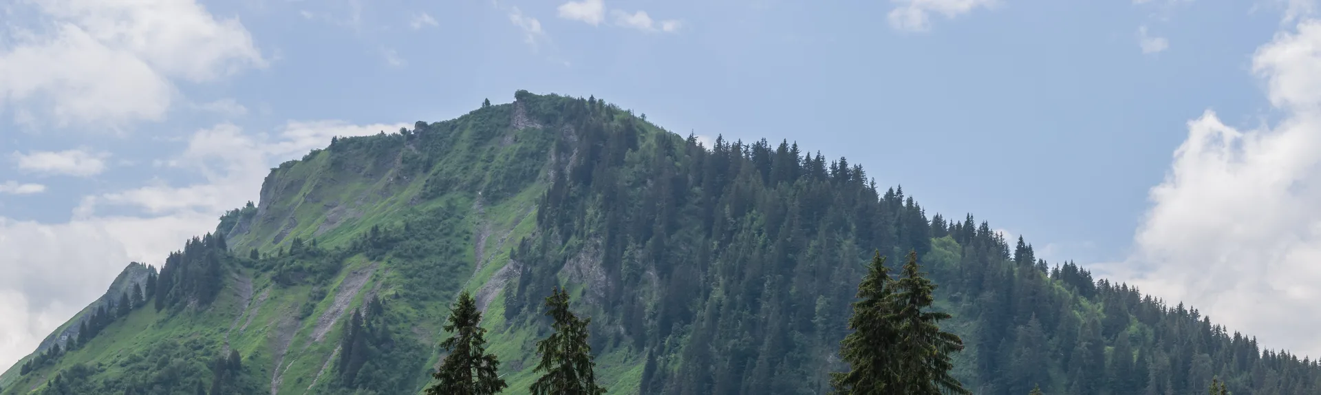 Lac des Mines d'Or à Samoëns — Sur le lac