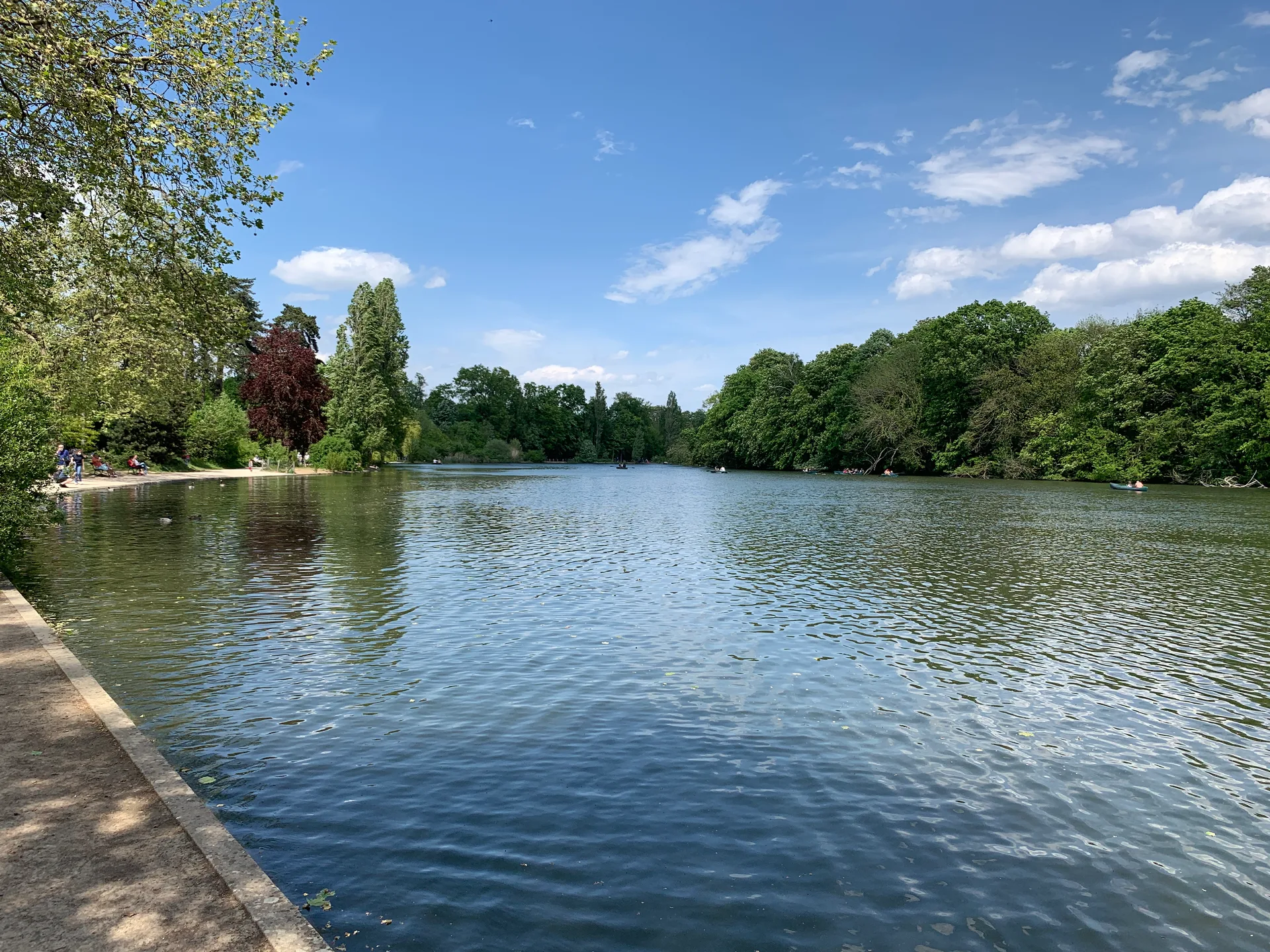Lac des Minimes à Paris — Sur le lac