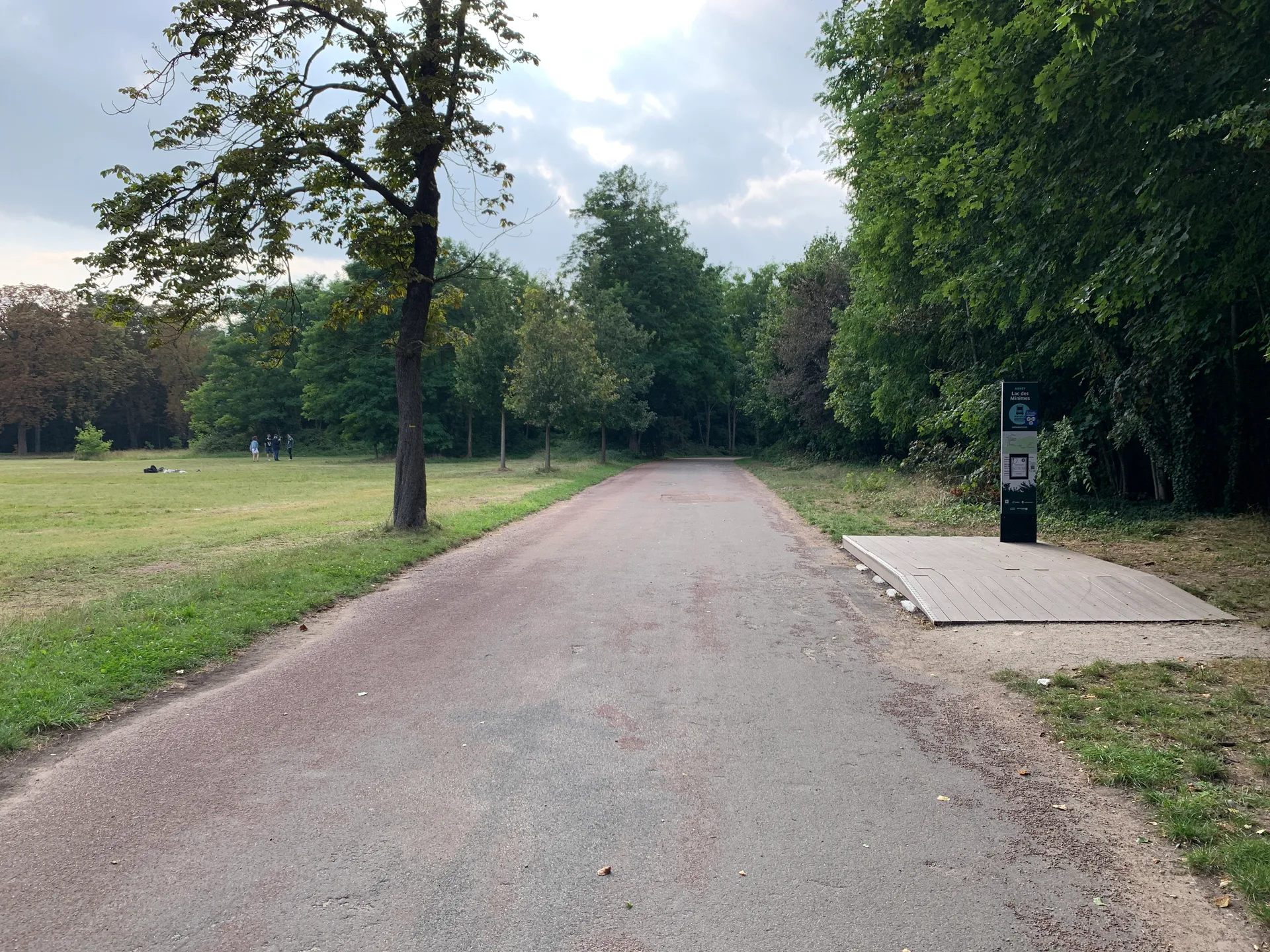 Lac des Minimes à Paris — Sur le lac