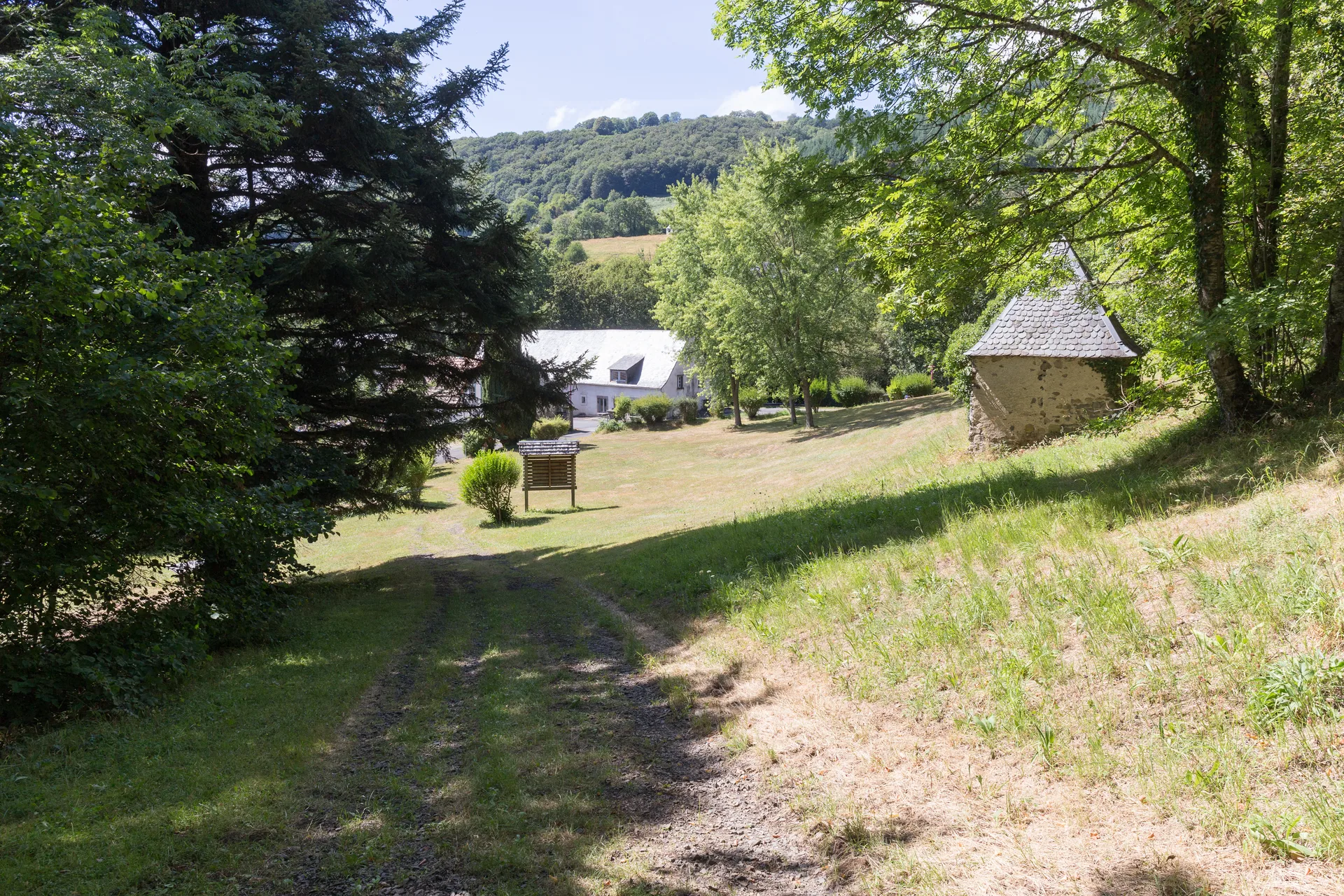 Lac des Moines à Condat — À 1,2 km du lac