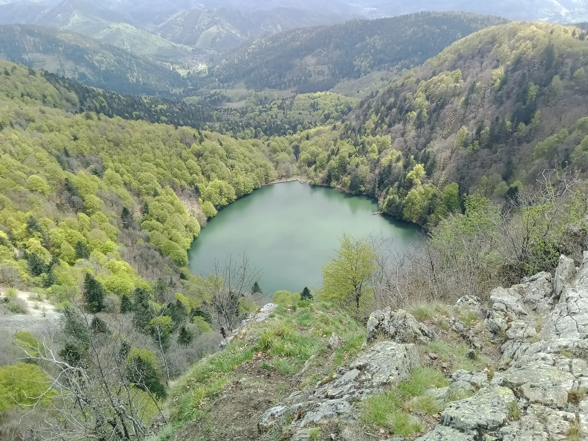 Lac des Perches à Rimbach-près-Masevaux — À 506 m du lac