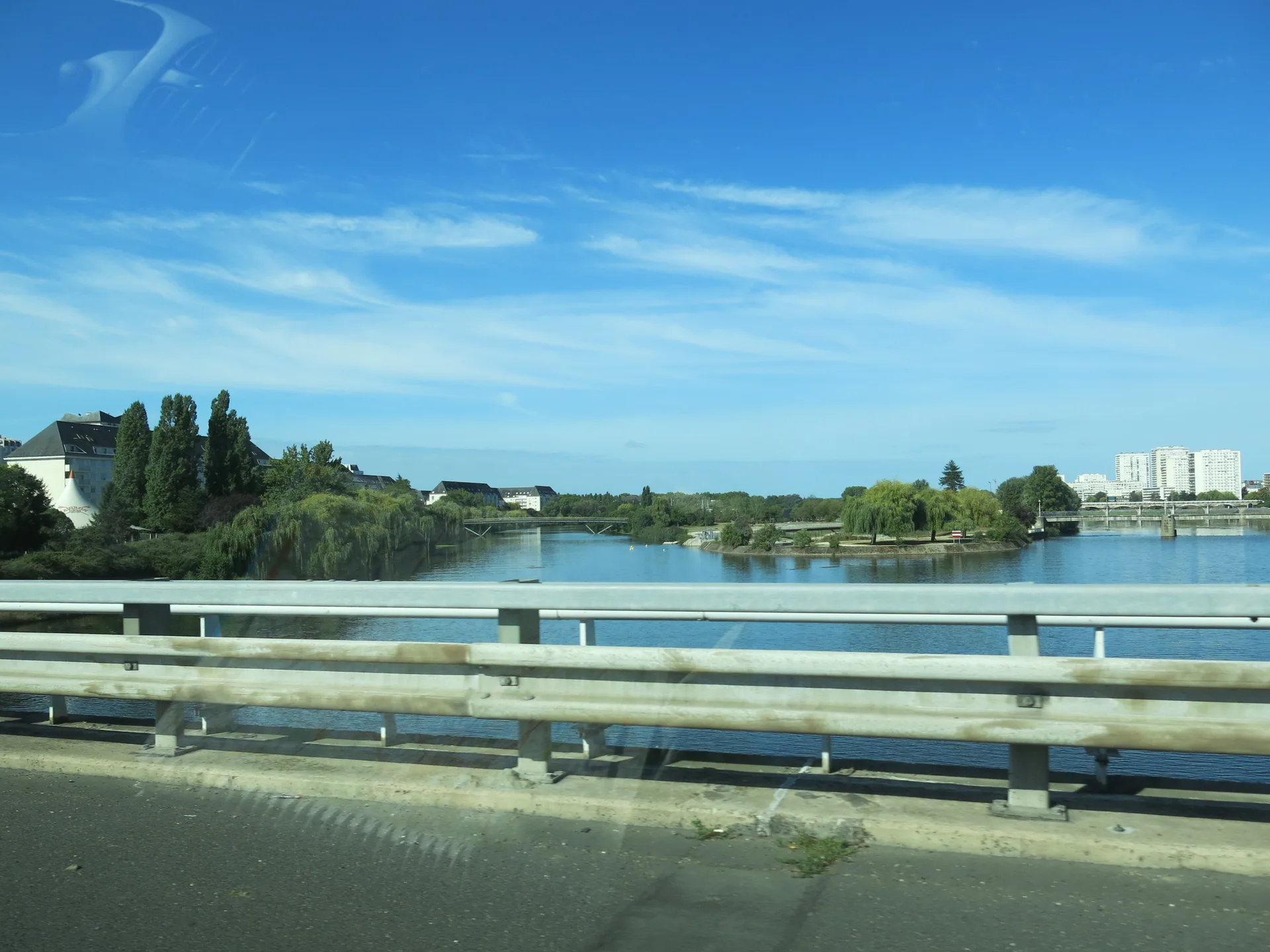 Lac des Peupleraies à Saint-Avertin — À 1,1 km du lac