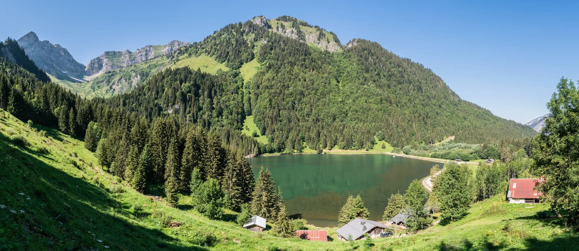 Lac des Plagnes à Abondance — Sur le lac