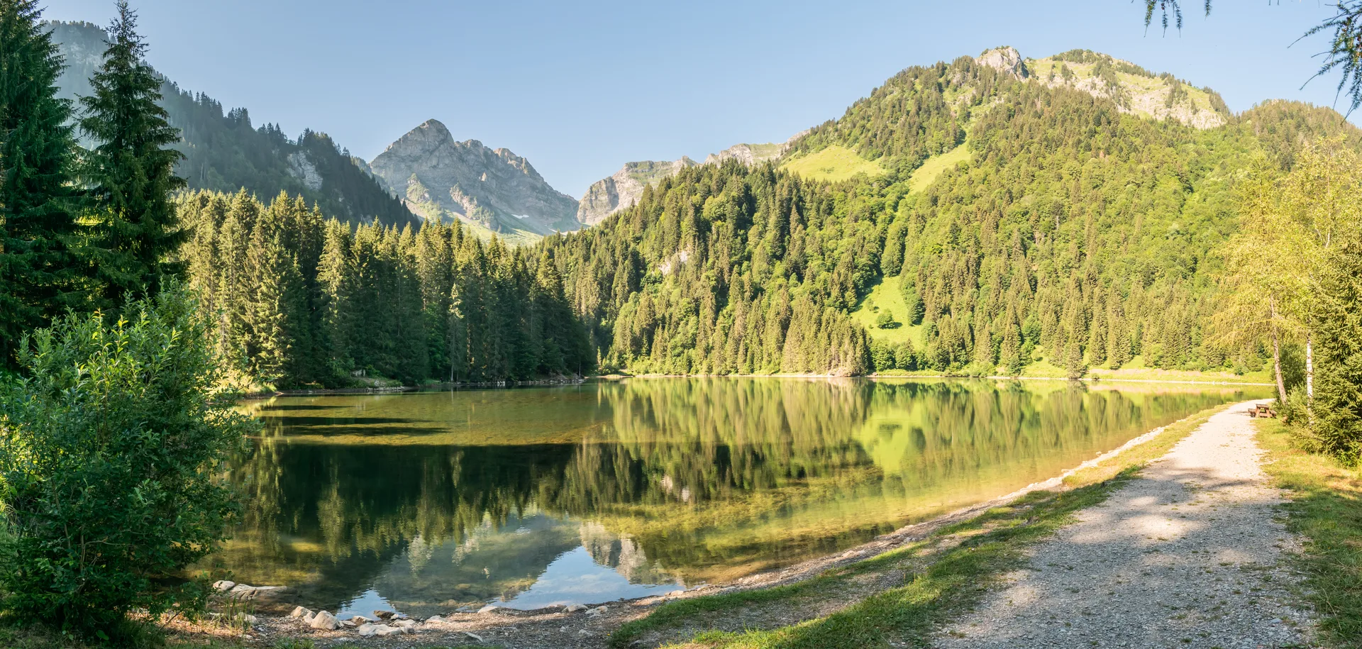 Lac des Plagnes à Abondance — Sur le lac