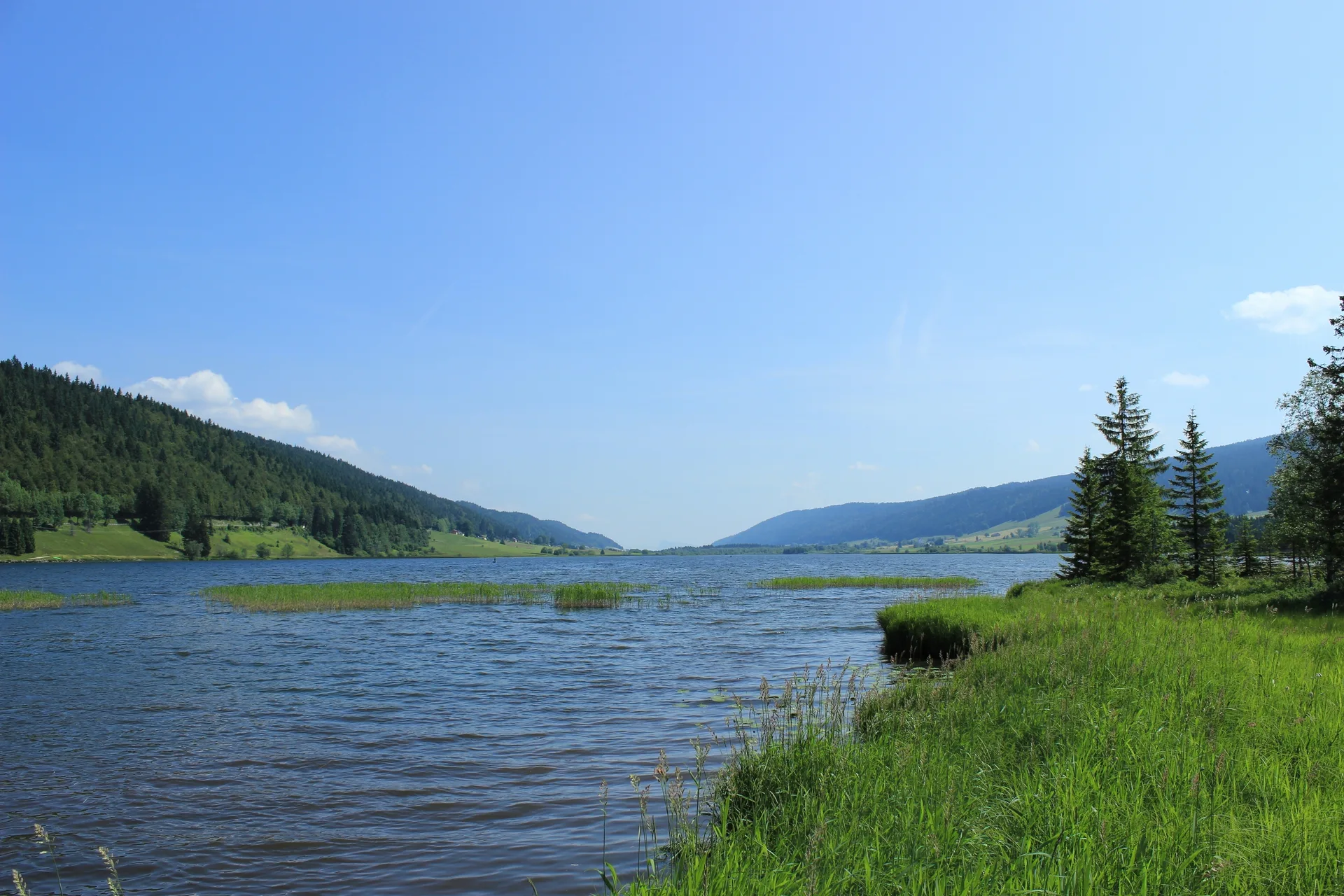 Lac des Rousses à Les Rousses — À 1,0 km du lac