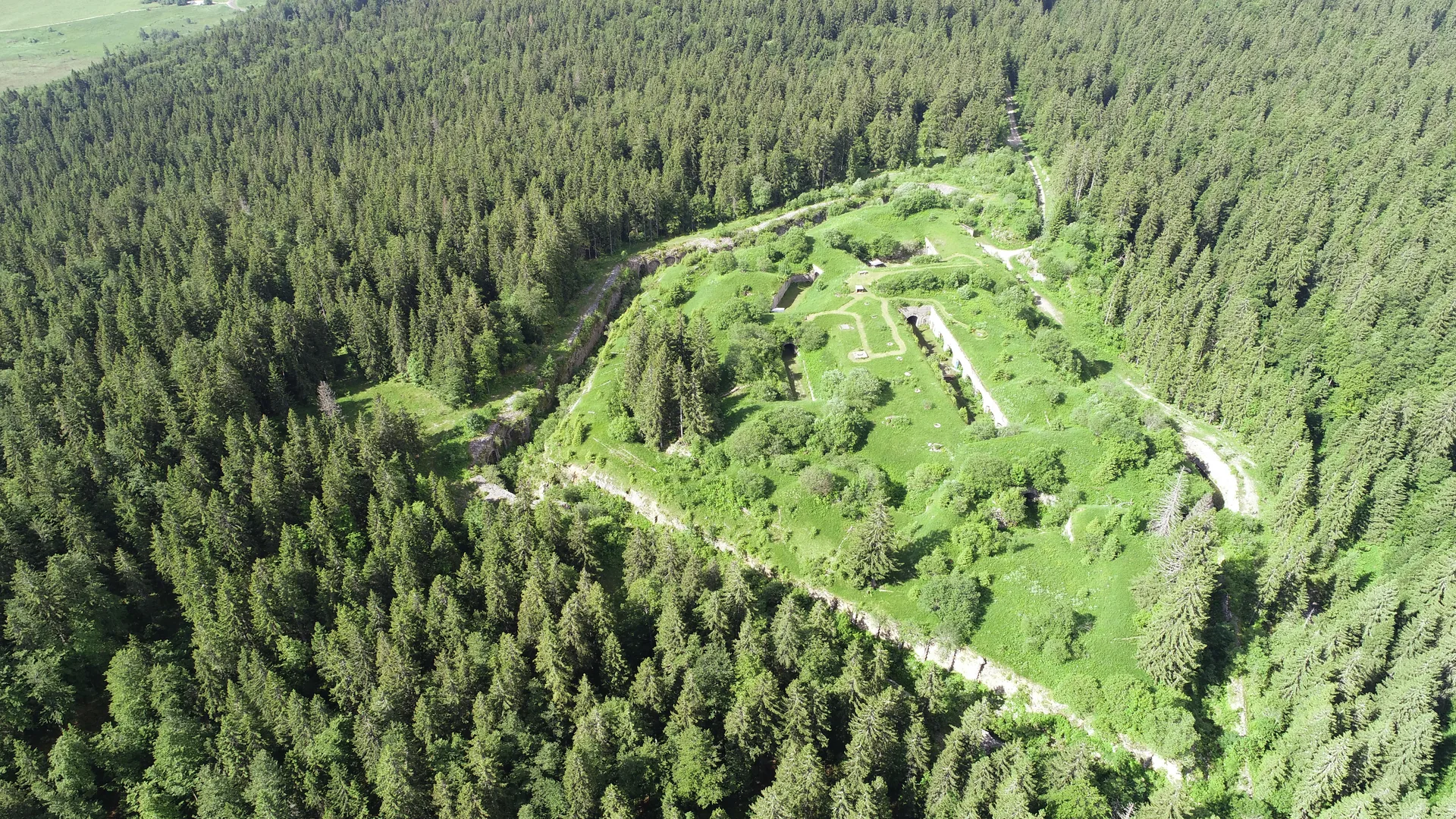 Lac des Rousses à Les Rousses — À 1,2 km du lac