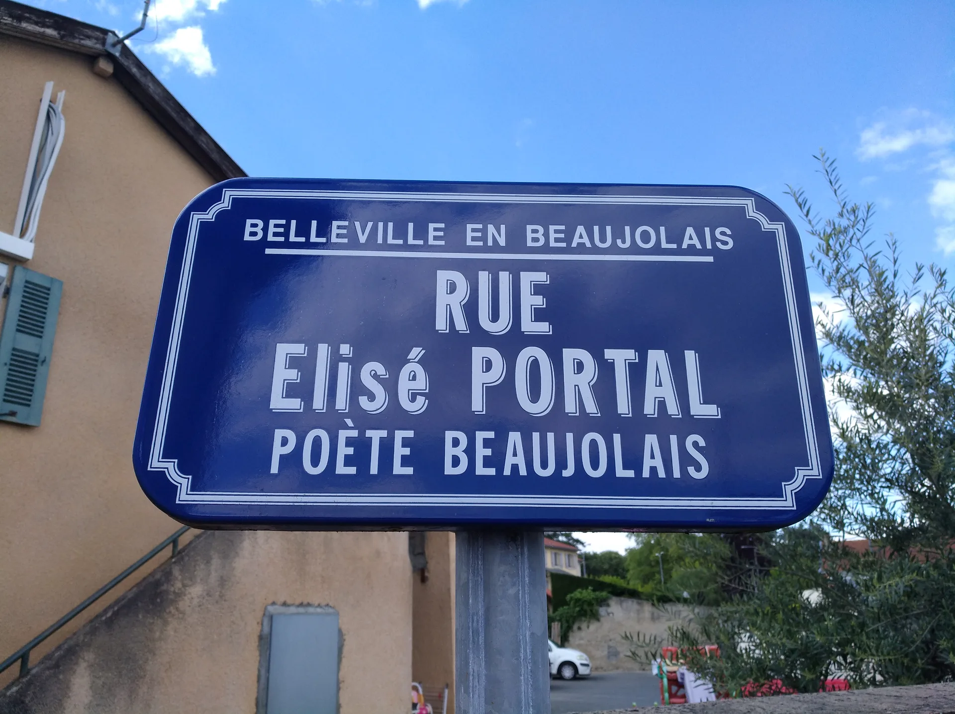 Lac des Sablons à Belleville-en-Beaujolais — À 820 m du lac