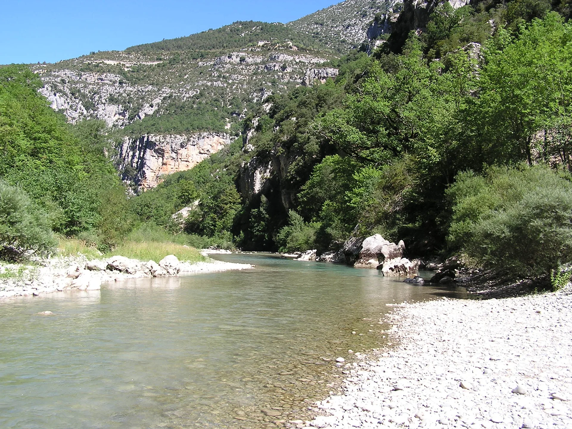 lac des Sirènes à Aiguines — À 773 m du lac