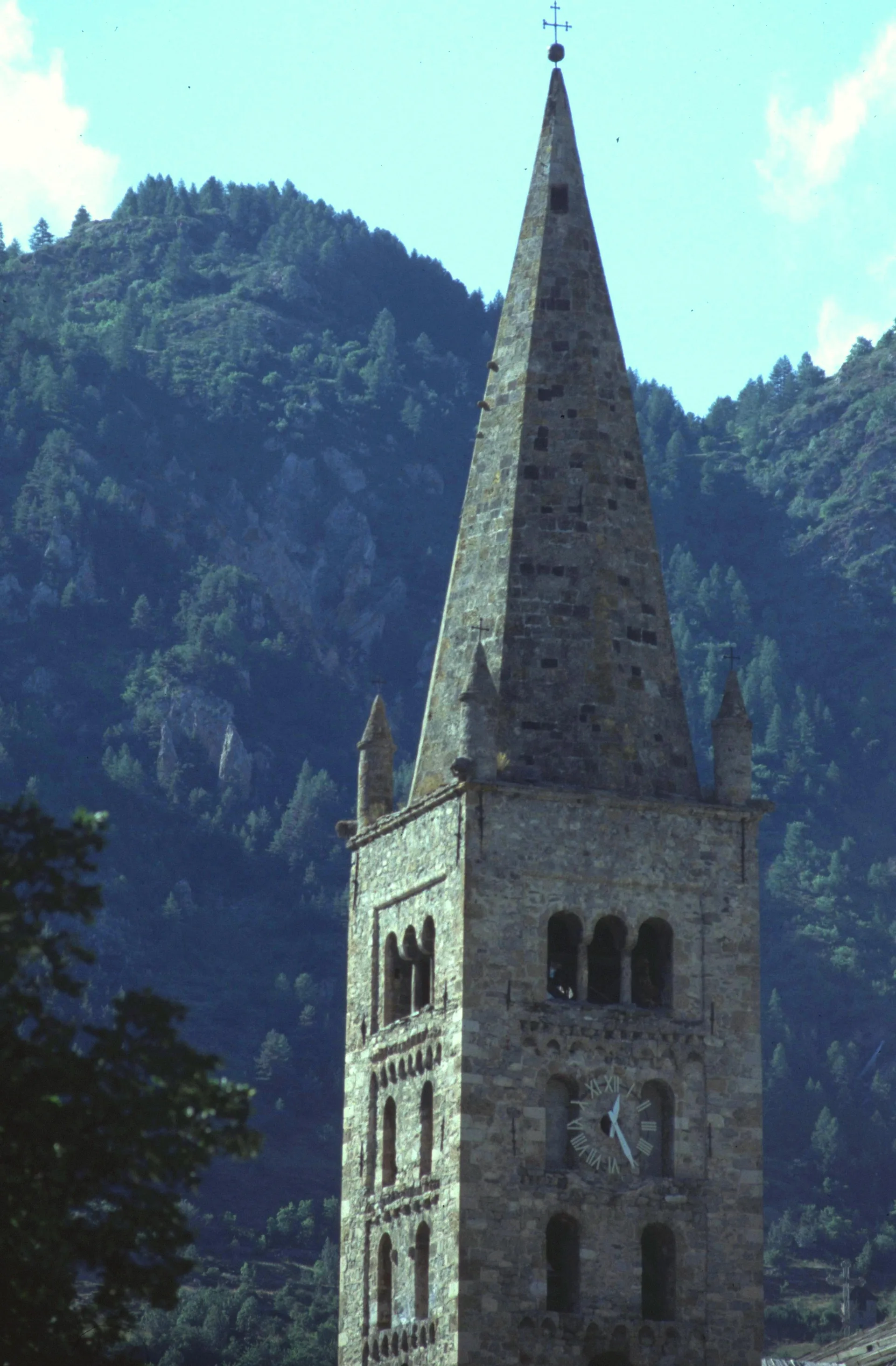 Lac des Trinitaires à Saint-Étienne-de-Tinée — À 760 m du lac