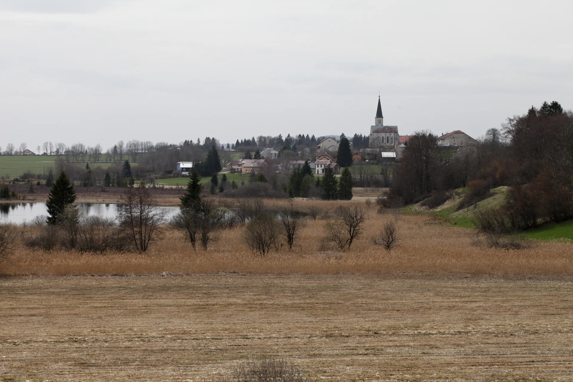 Lac des truites rouges à Lac-des-Rouges-Truites — À 473 m du lac