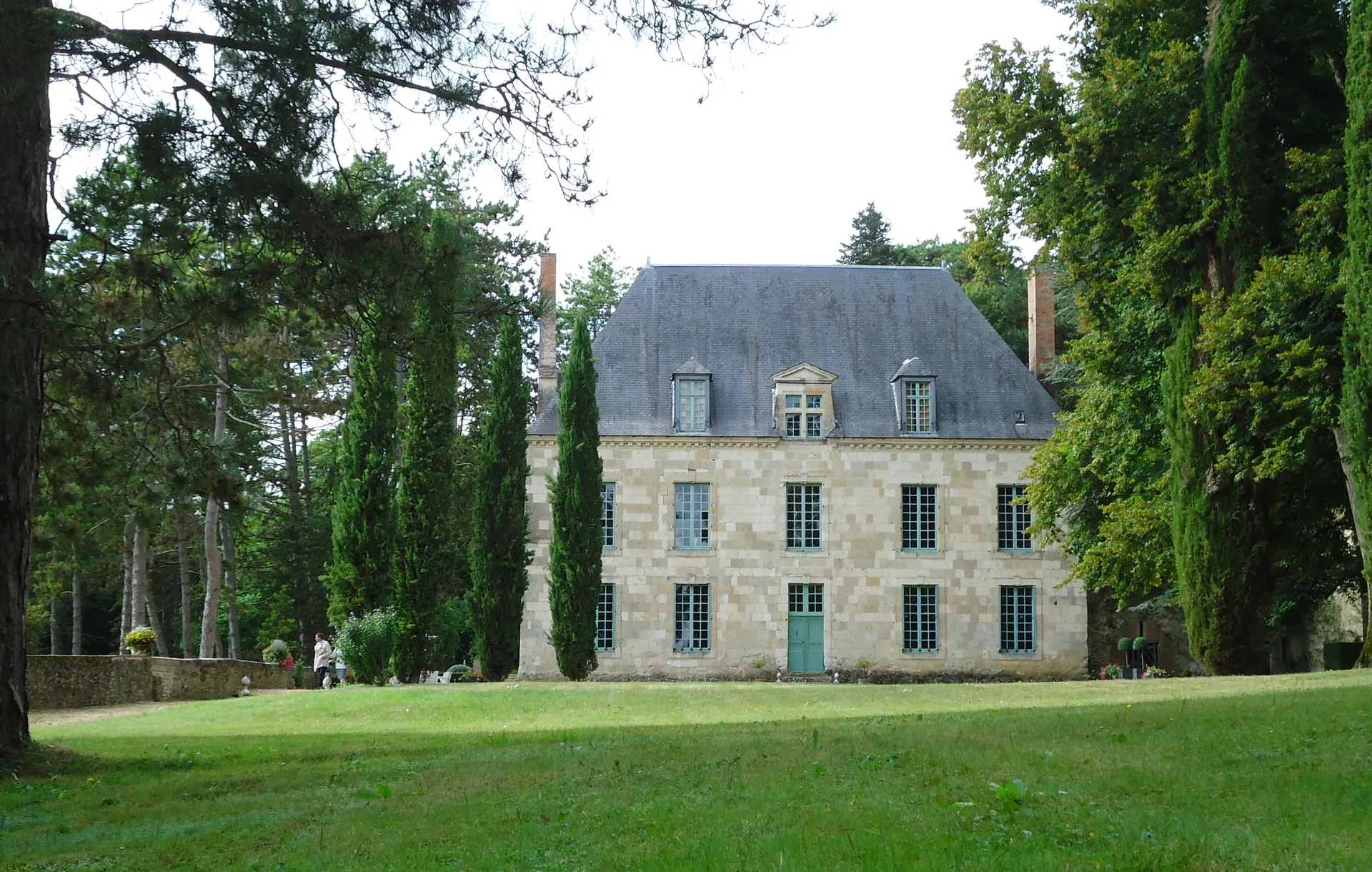 Lac des Varennes Marcon à Marçon — À 4,4 km du lac