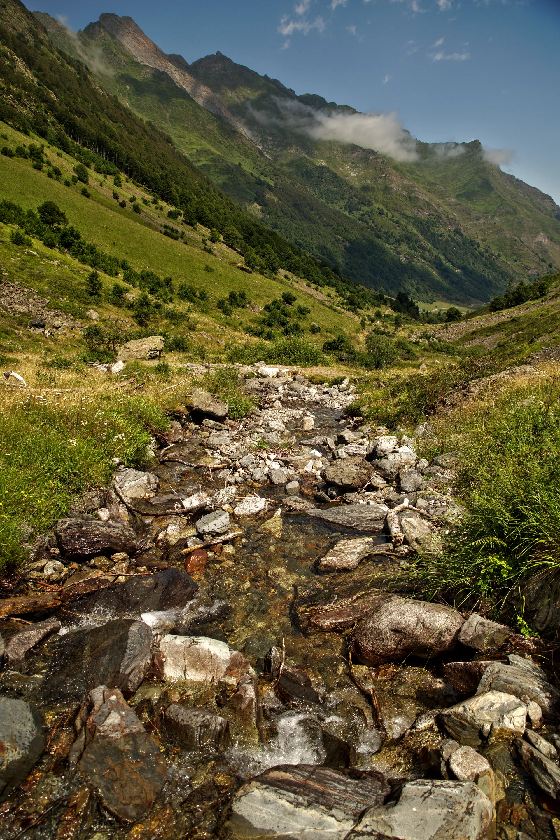 Lac du Barbat à Estaing — À 2,5 km du lac