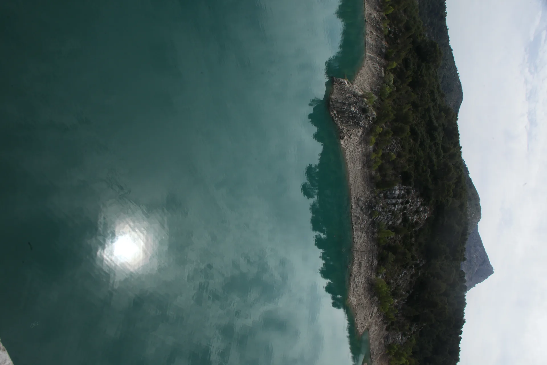 Lac du Bimont à Saint-Marc-Jaumegarde — Sur le lac