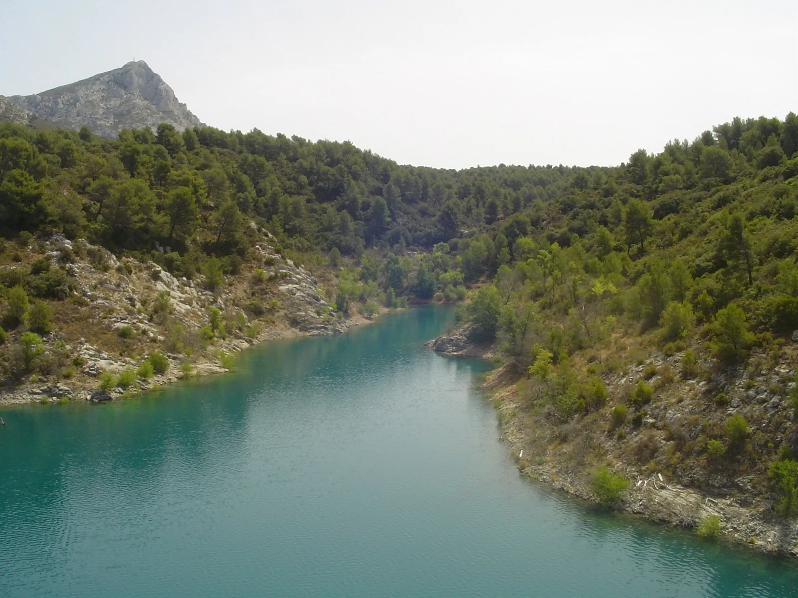 Lac du Bimont à Saint-Marc-Jaumegarde — À 1,0 km du lac