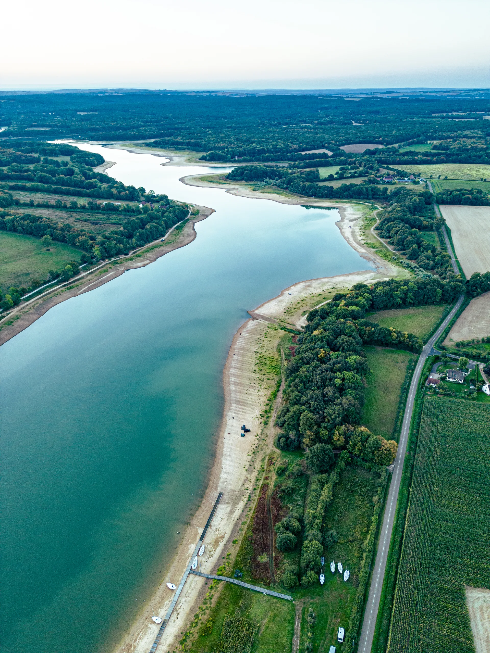 Lac du Bourdon à Saint-Fargeau — À 407 m du lac
