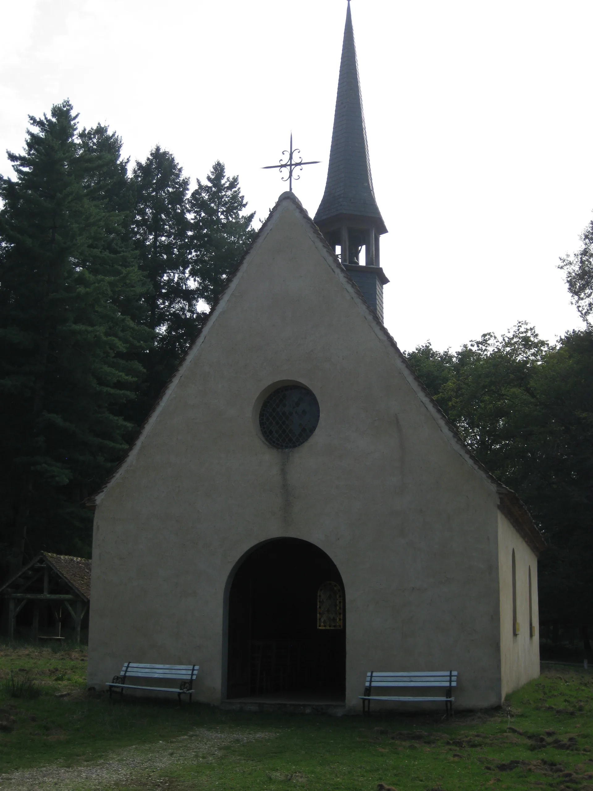 Lac du Bourdon à Saint-Fargeau — À 4,8 km du lac