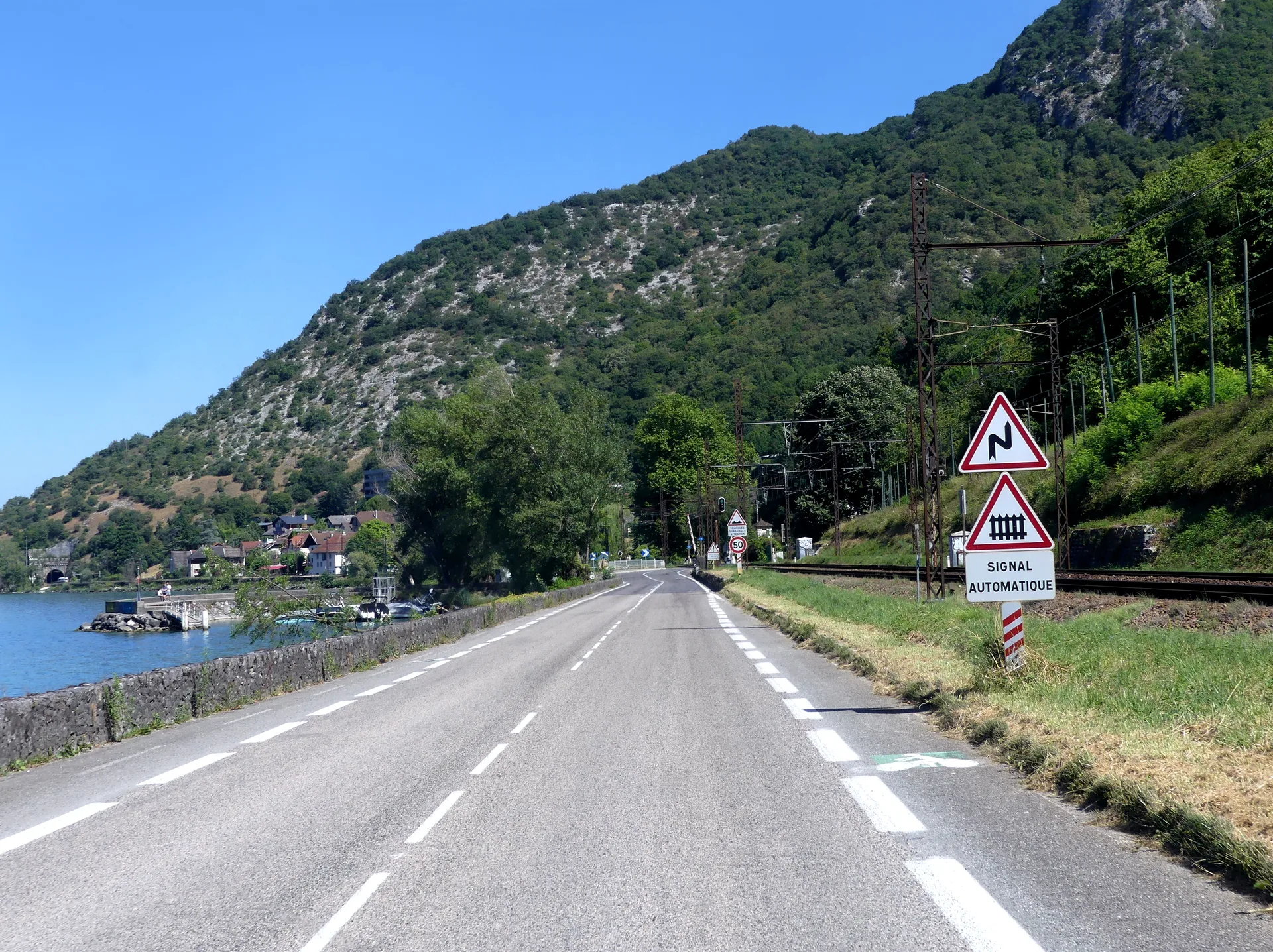 Lac du Bourget à Brison-Saint-Innocent — À 206 m du lac