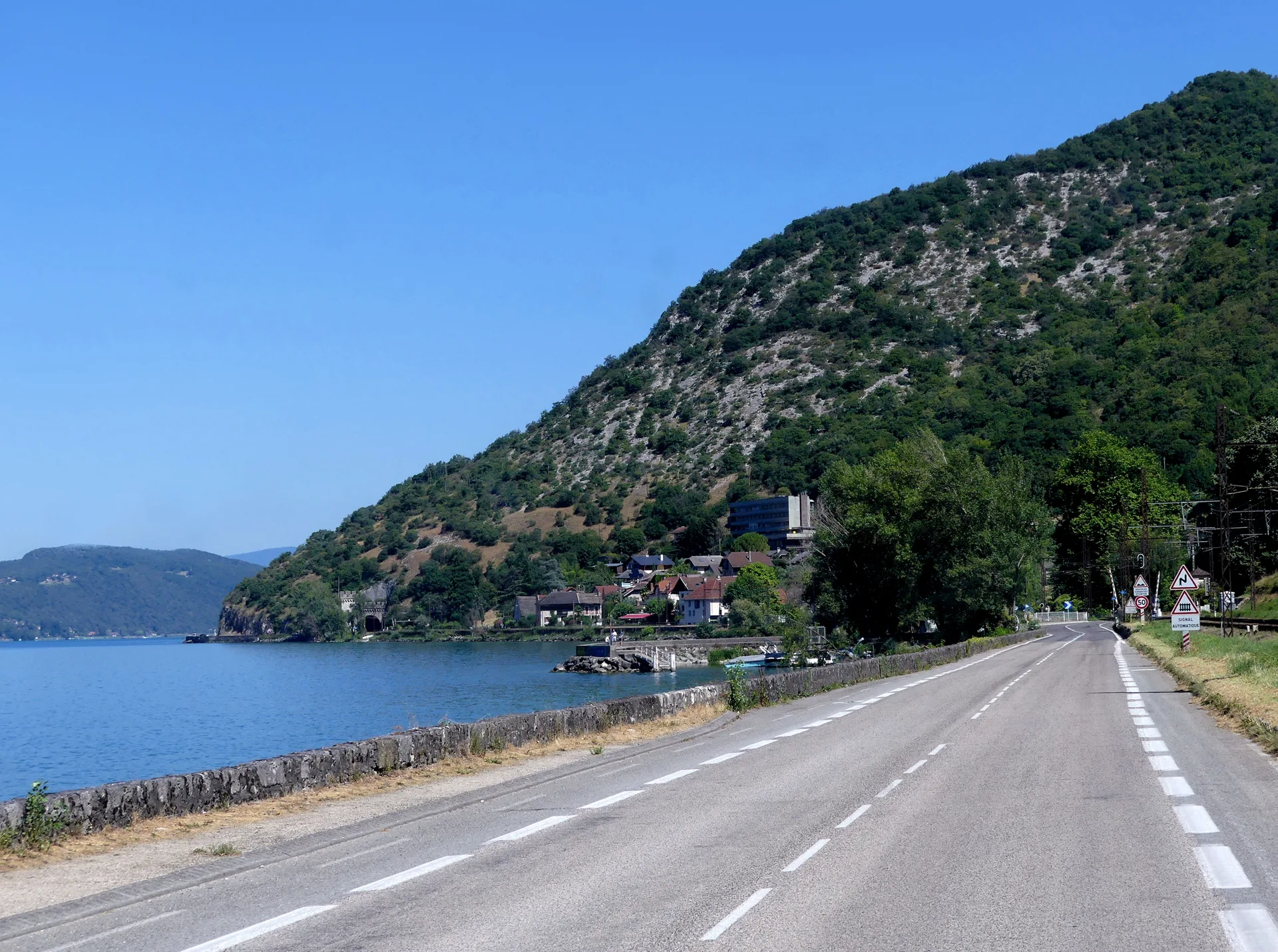 Lac du Bourget à Brison-Saint-Innocent — À 247 m du lac