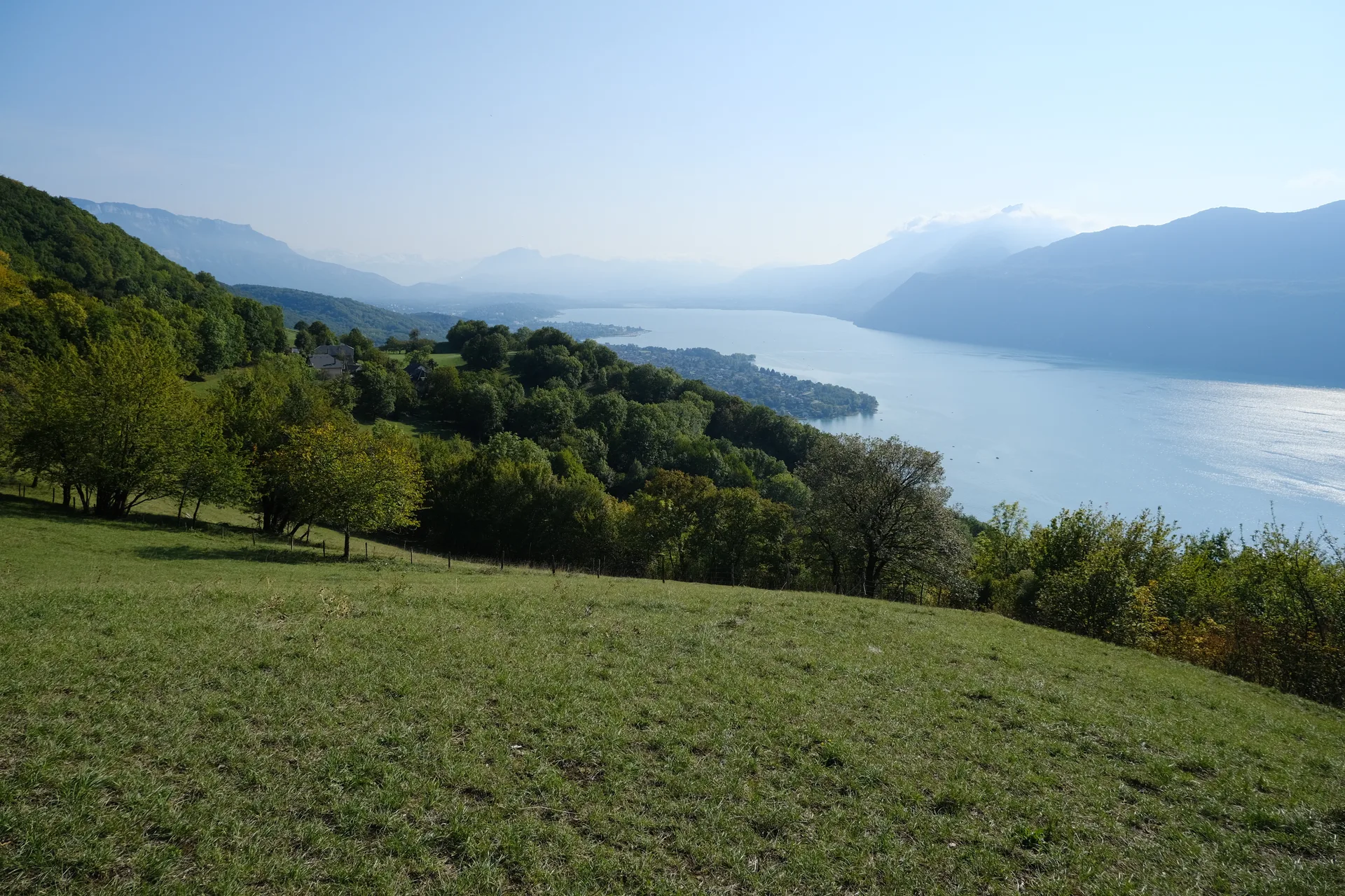 Lac du Bourget à Brison-Saint-Innocent — À 605 m du lac