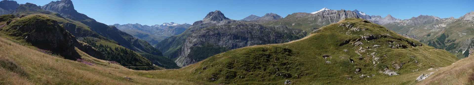 Lac du Chevril à Tignes — À 777 m du lac
