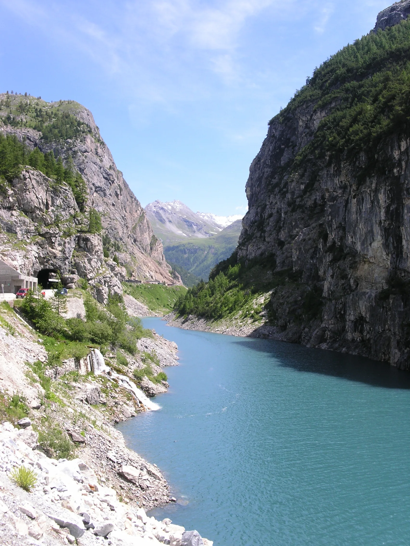 Lac du Chevril à Tignes — À 1,2 km du lac