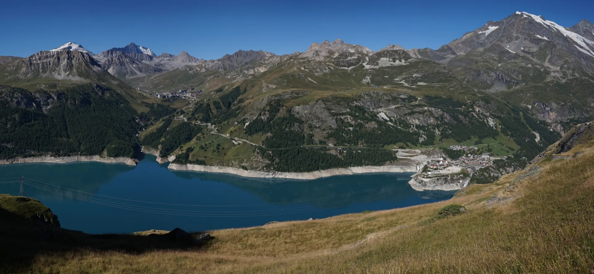 Lac du Chevril à Tignes — À 1,2 km du lac