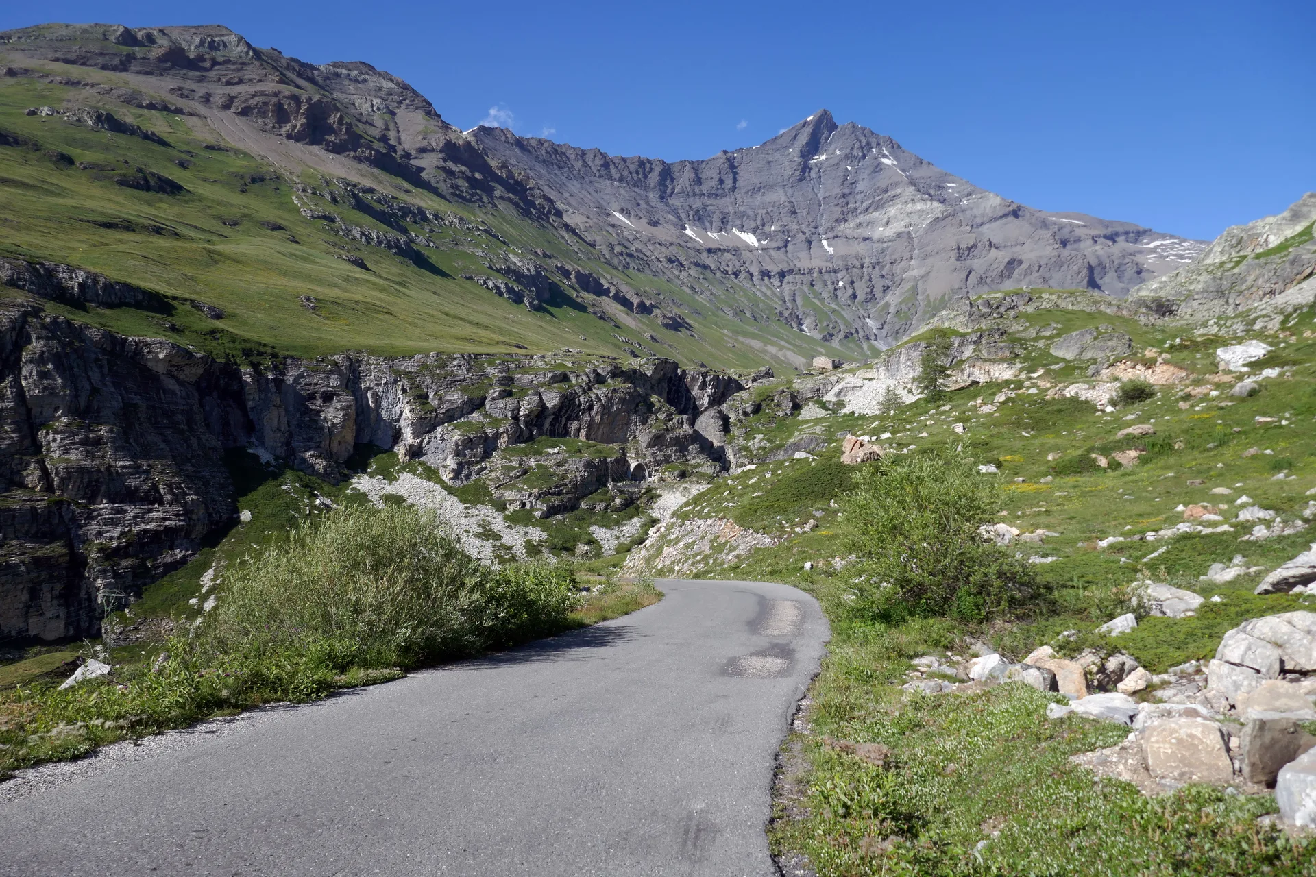 Lac du Chevril à Tignes — À 1,3 km du lac