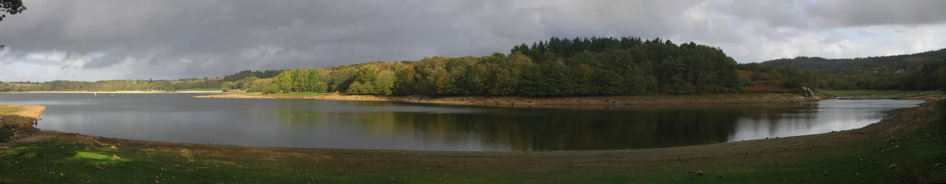 Lac du Drennec à Commana — À 948 m du lac