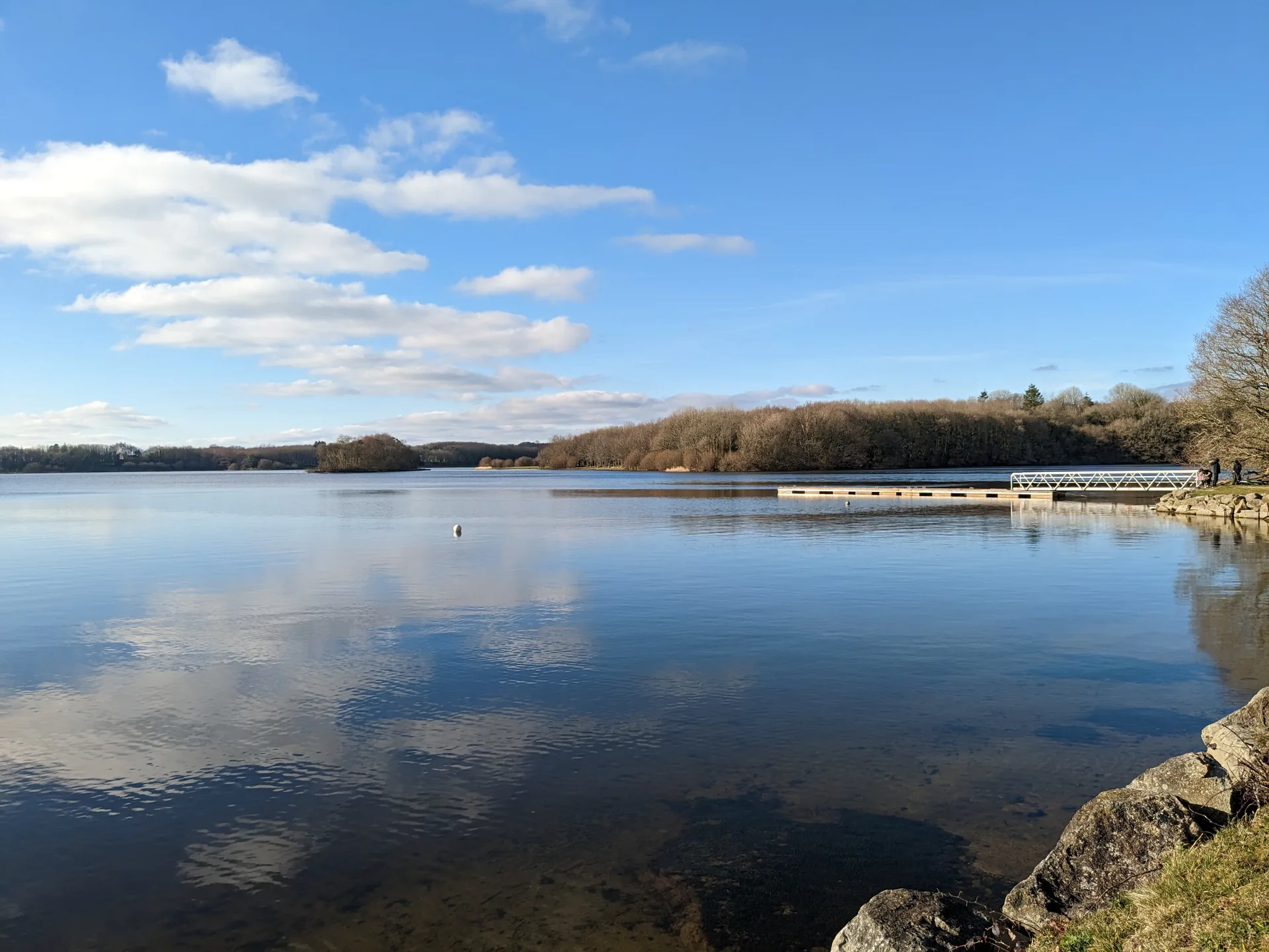 Lac du Drennec à Commana — Sur le lac