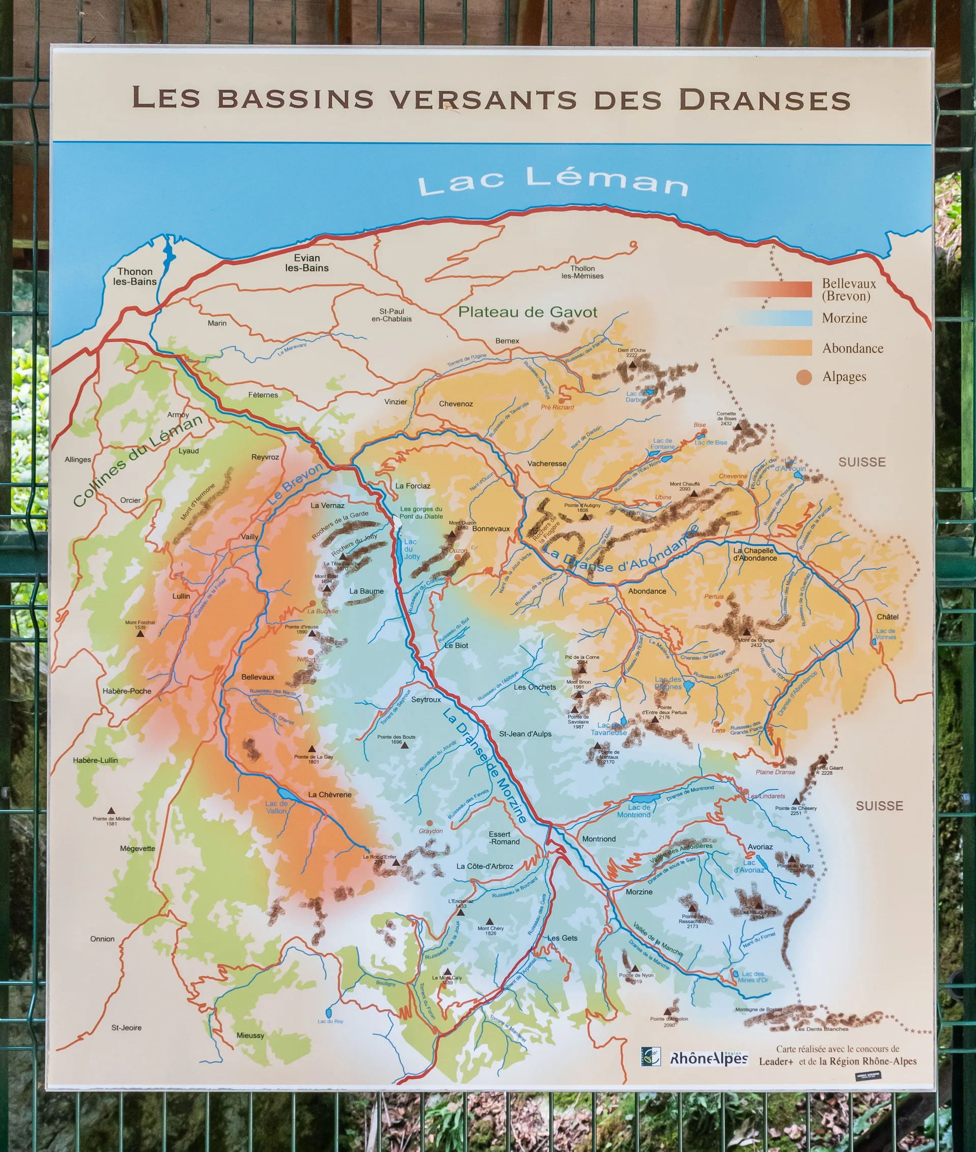 Lac du Jotty à La Baume — À 706 m du lac