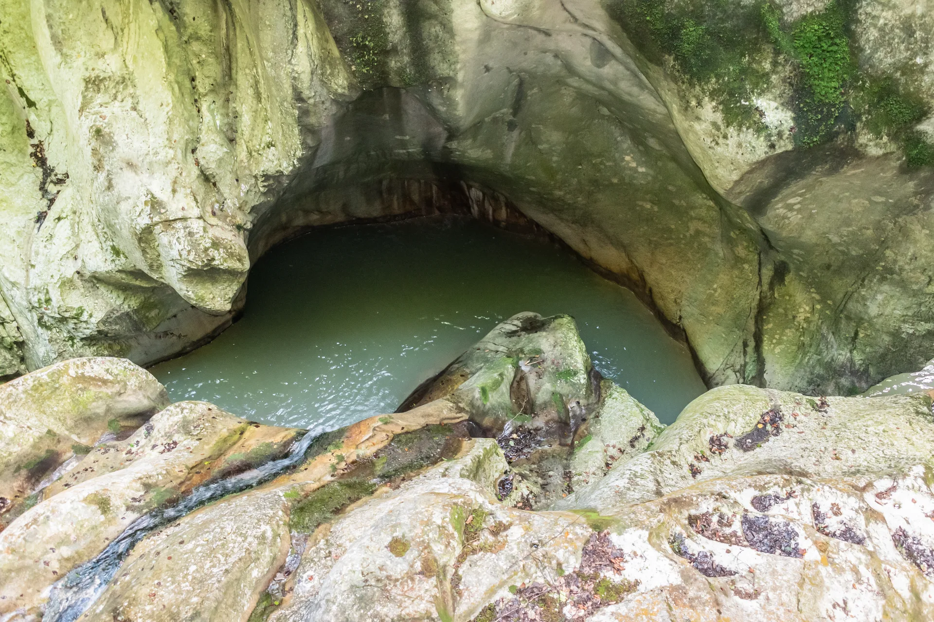 Lac du Jotty à La Baume — À 751 m du lac