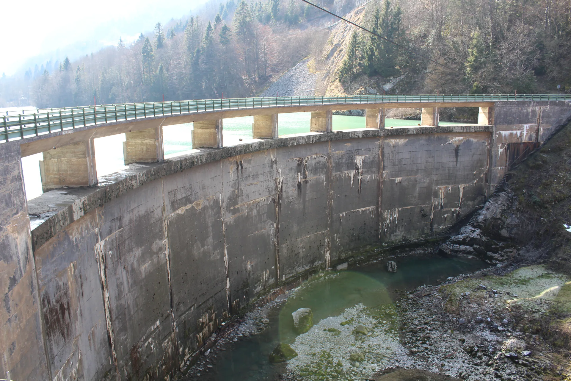 Lac du Jotty à La Baume — Sur le lac