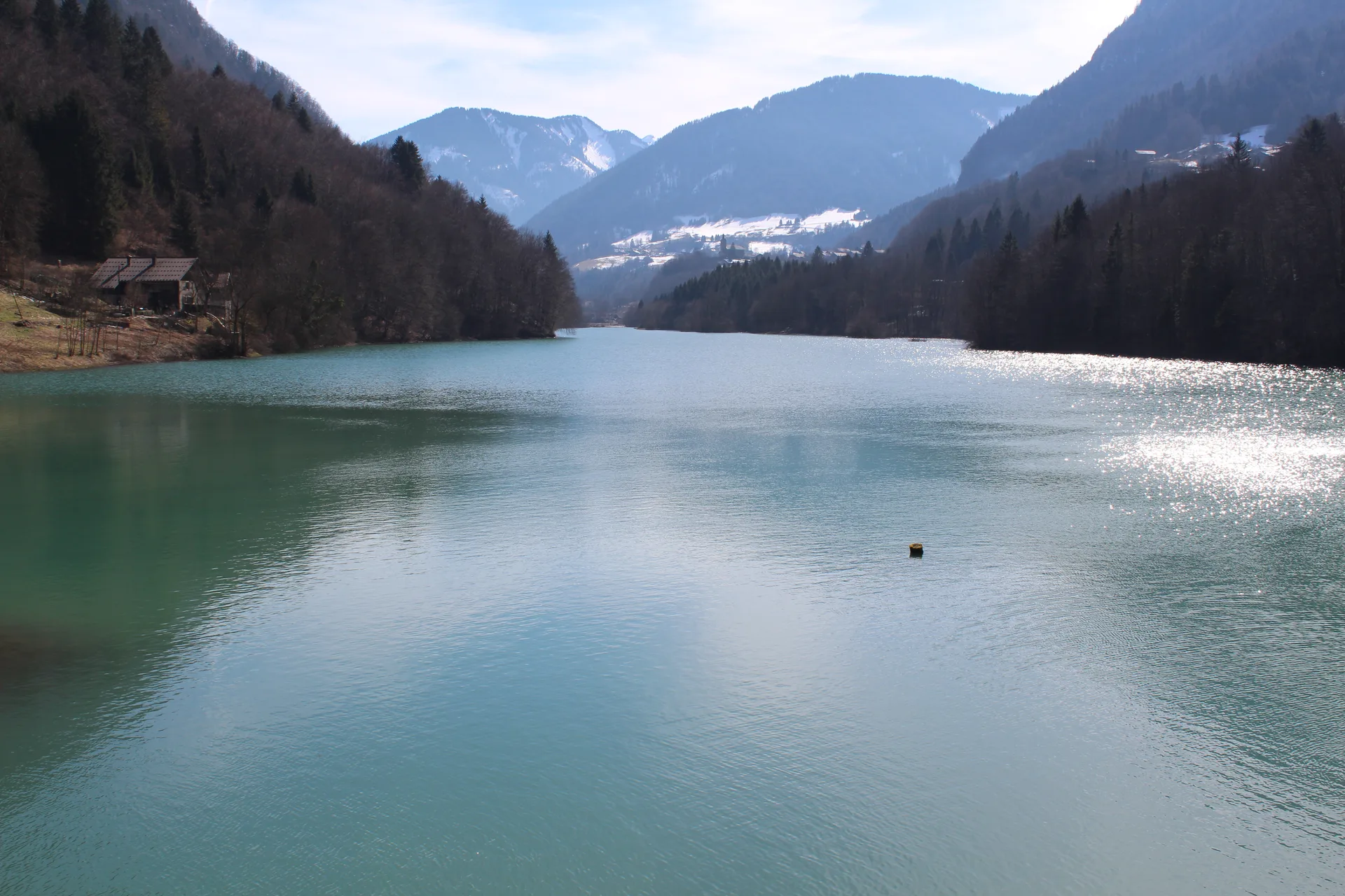 Lac du Jotty à La Baume — Sur le lac