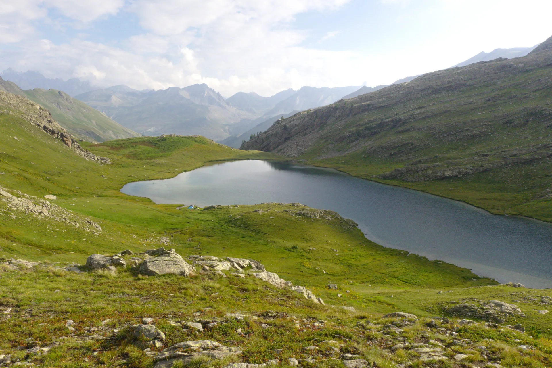 Lac du Lauzanier à Val d'Oronaye — À 283 m du lac