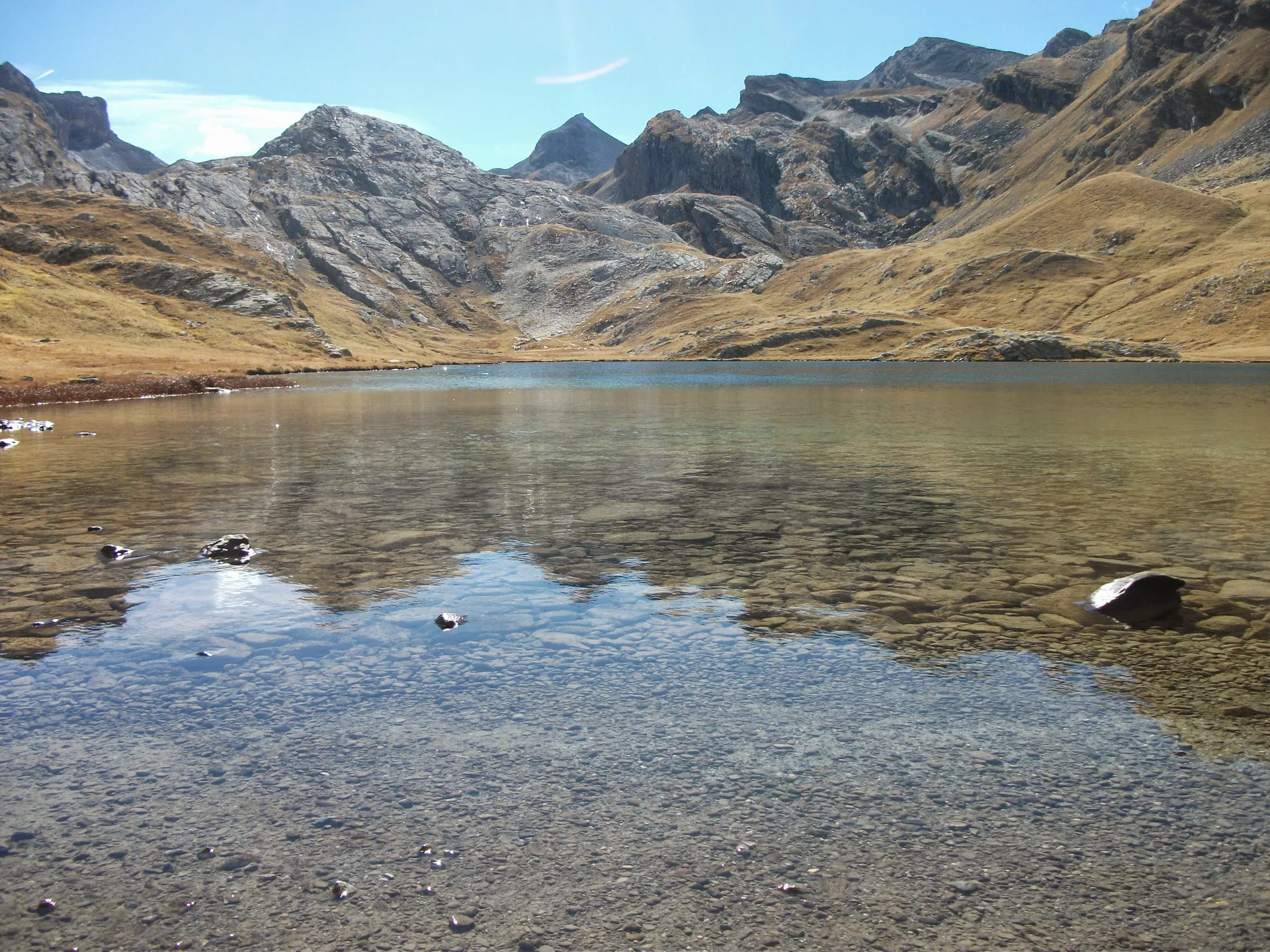 Lac du Lauzanier à Val d'Oronaye — À 202 m du lac