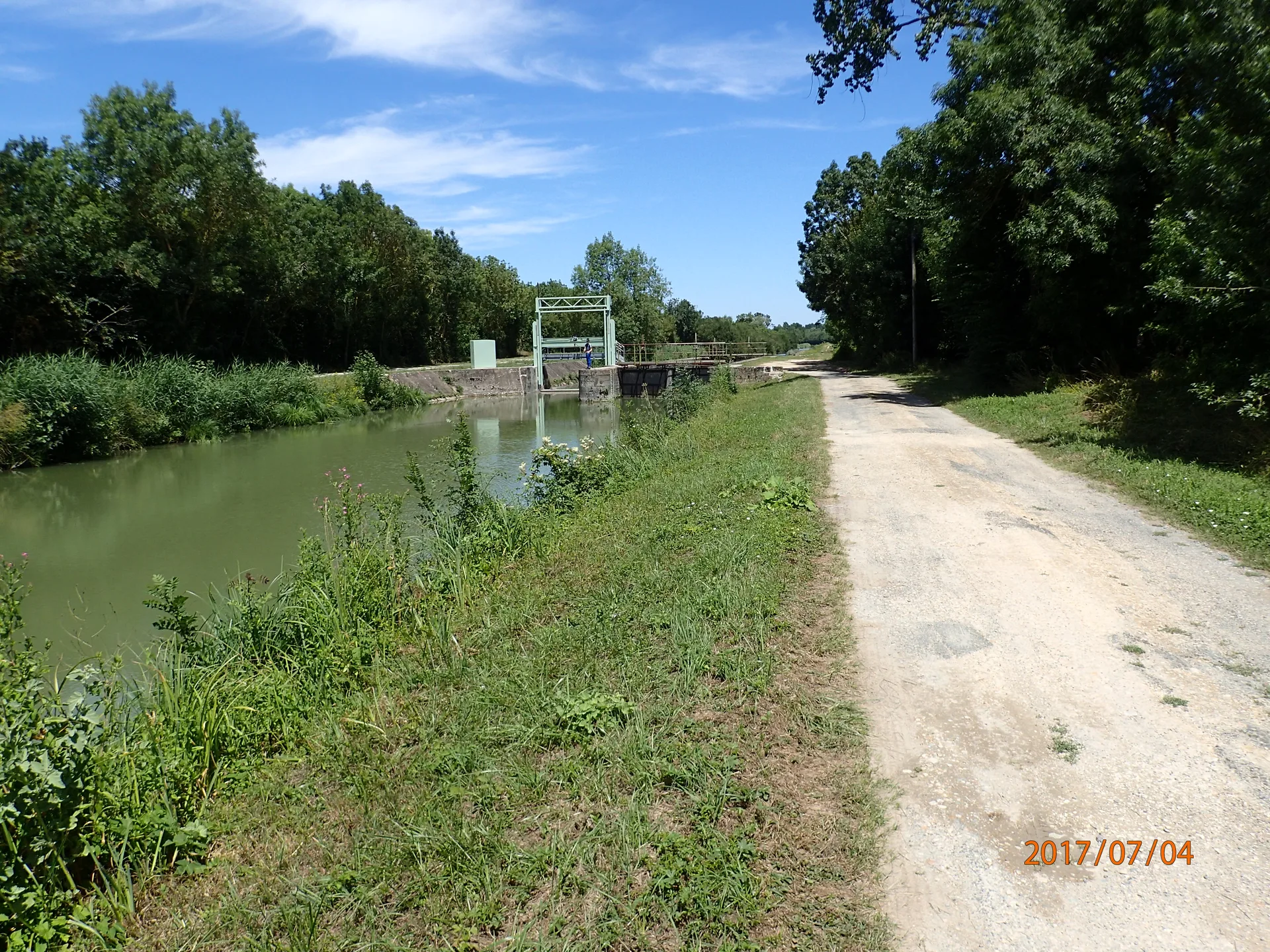 Lac du Mignon à Saint-Hilaire-la-Palud — À 1,1 km du lac