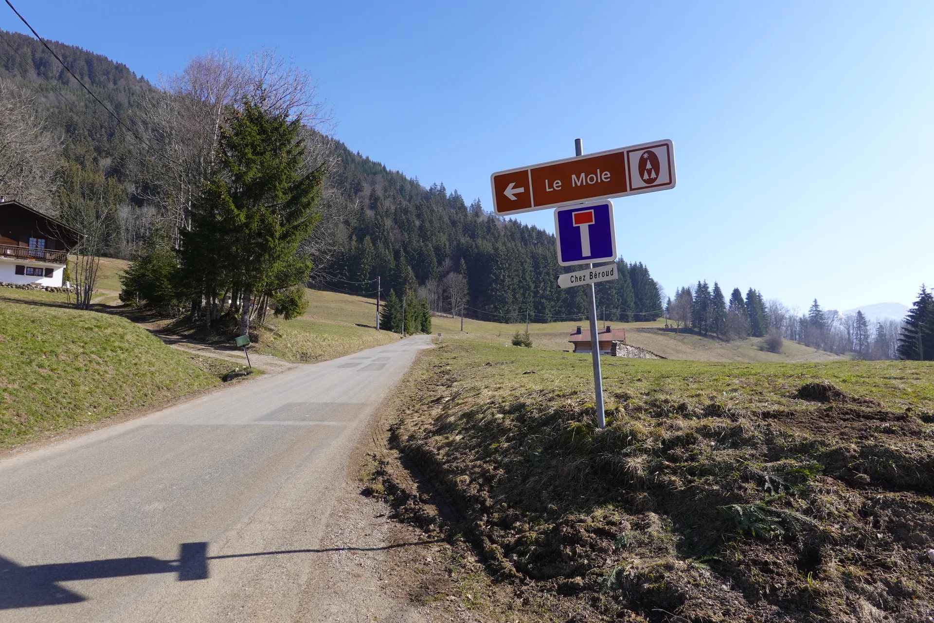 Lac du Mole à La Tour — À 4,2 km du lac