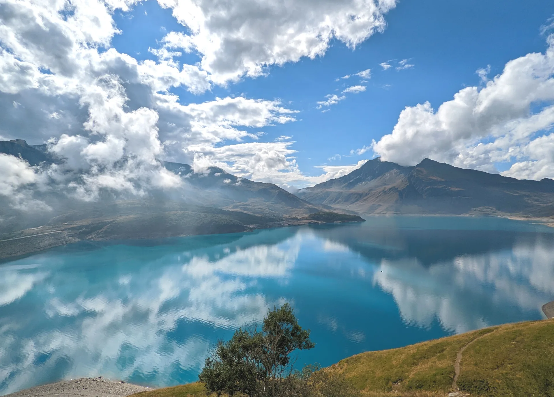 Lac du Mont Cenis à Val-Cenis — À 1,5 km du lac