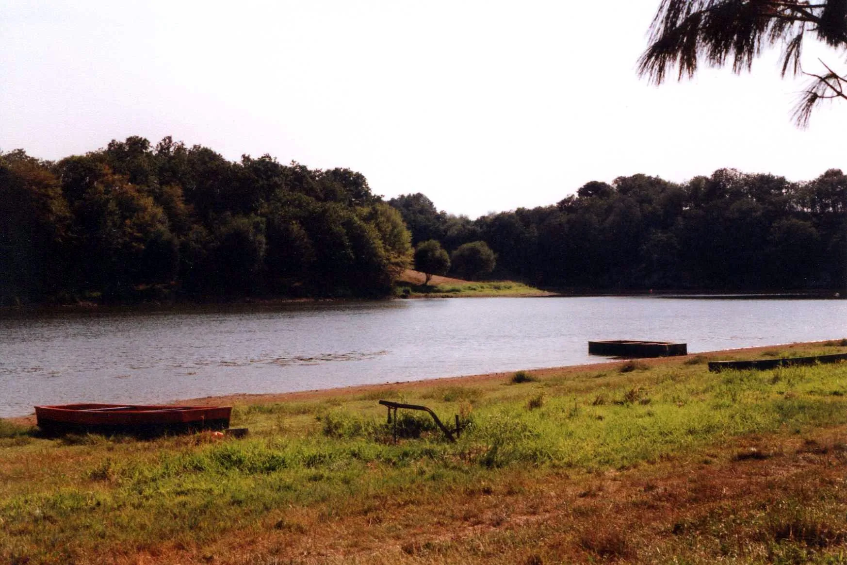 Lac du Moulin Papon à La Roche-sur-Yon — À 495 m du lac