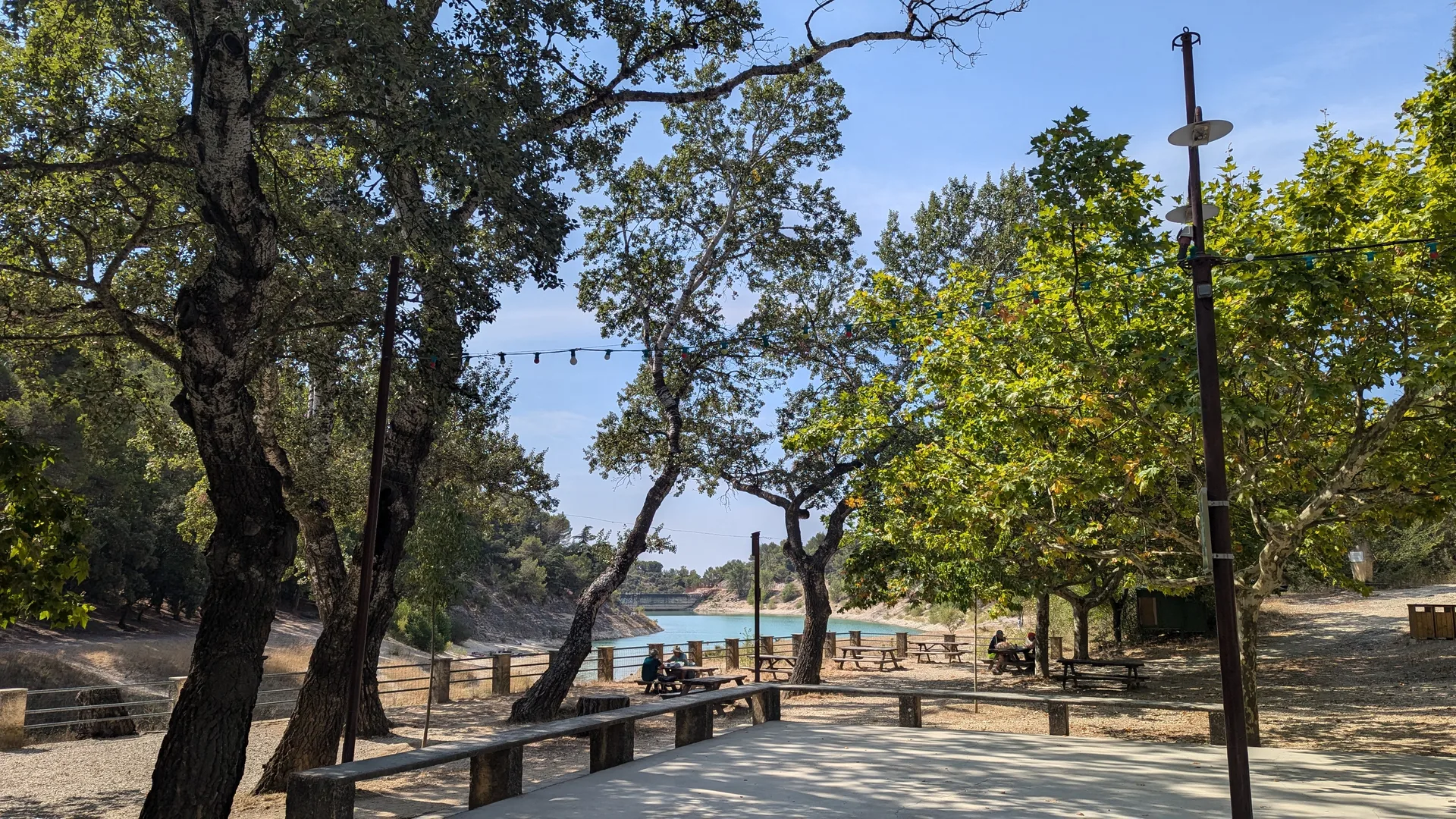 Lac du Paty à Caromb — Sur le lac