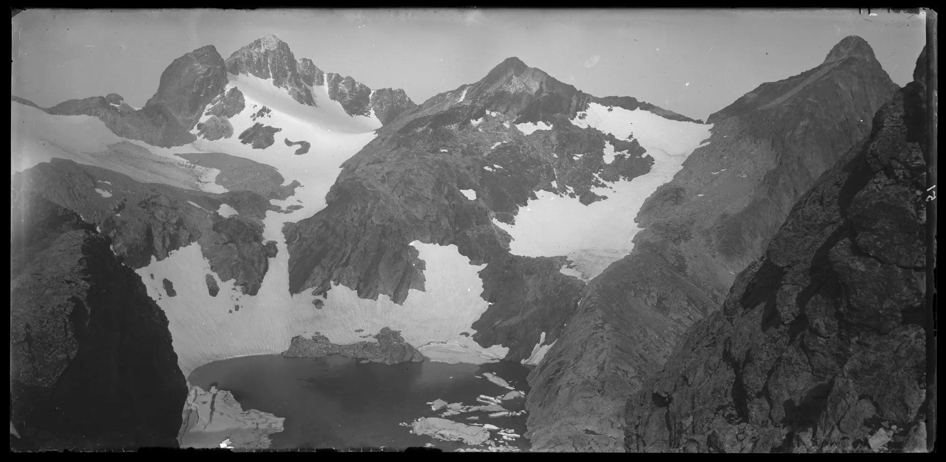 Lac du Portillon à Oô — À 886 m du lac