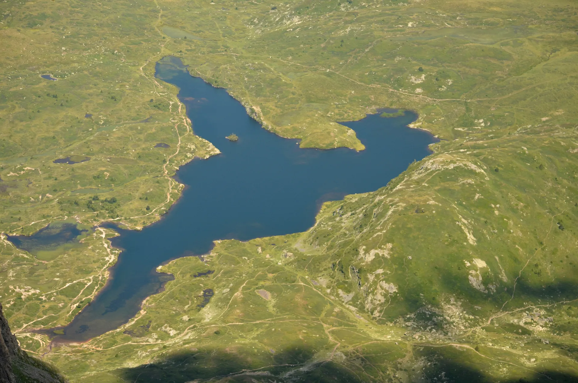 Lac du Poursollet à Livet-et-Gavet — À 2,4 km du lac