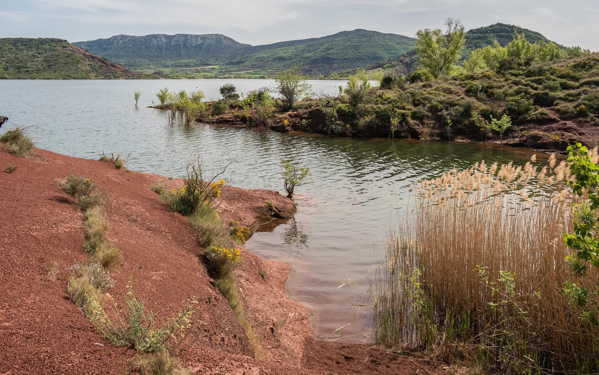 Lac du Salagou 01 à Celles — À 457 m du lac