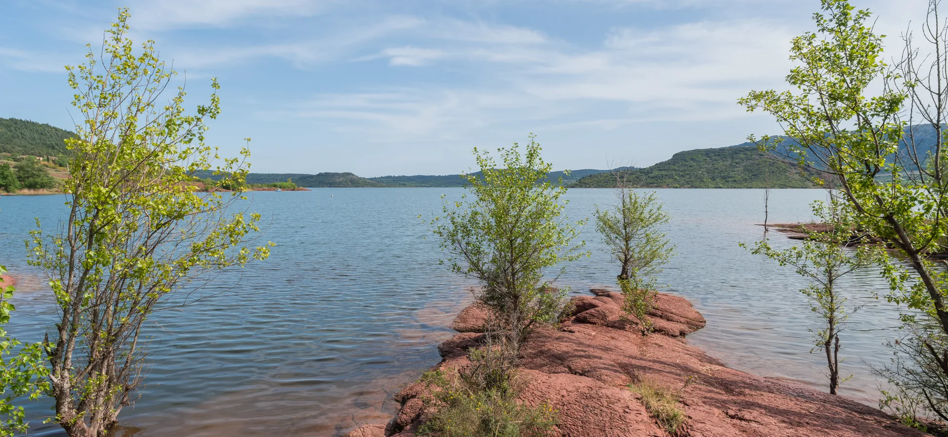 Lac du Salagou 01 à Celles — À 455 m du lac